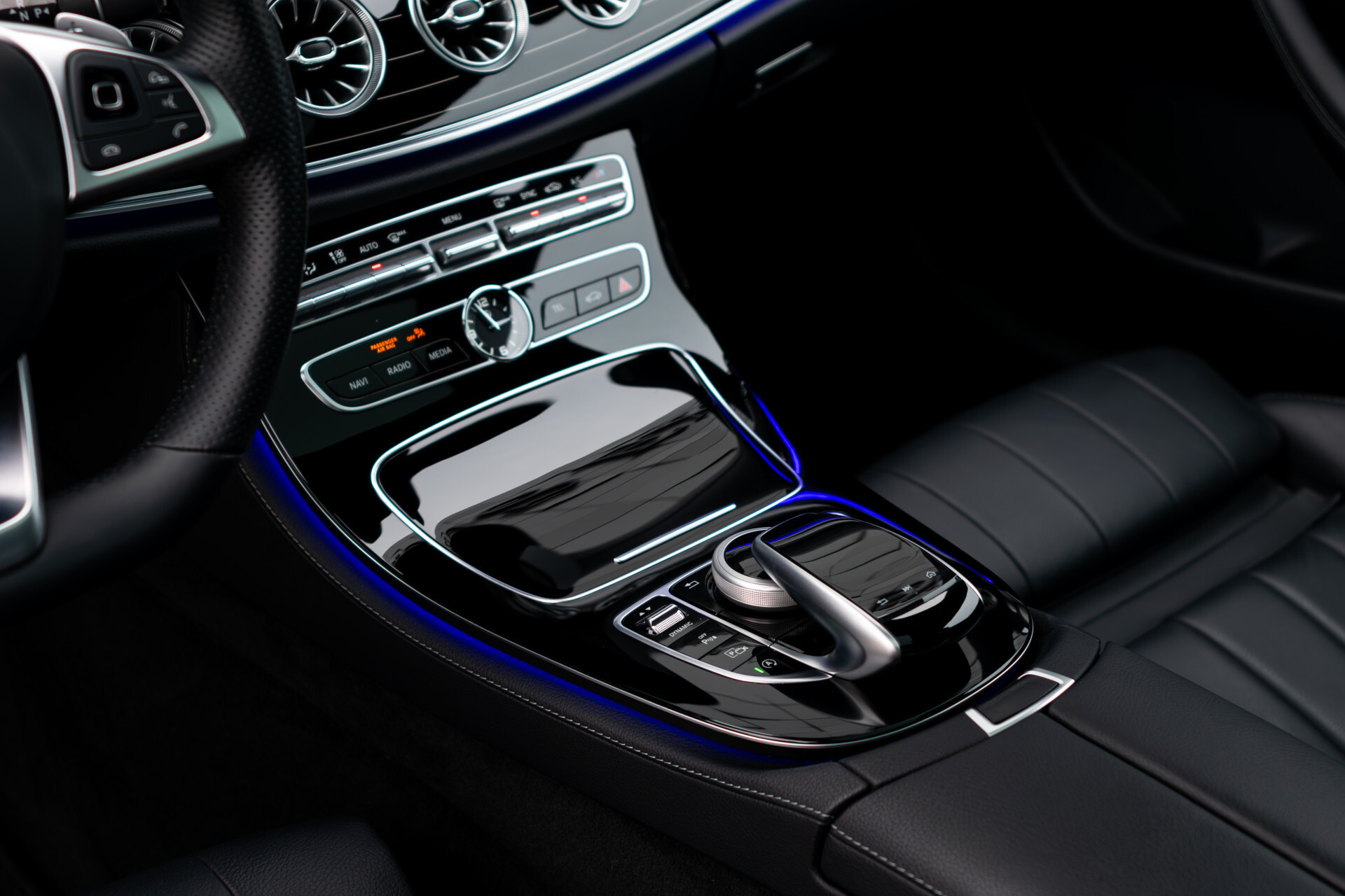 Mercedes-Benz E-Klasse Coupé 300 AMG Night | Pano | Keylessf | Distronic | Burmester | Mem | Flowing Lines Foto 19