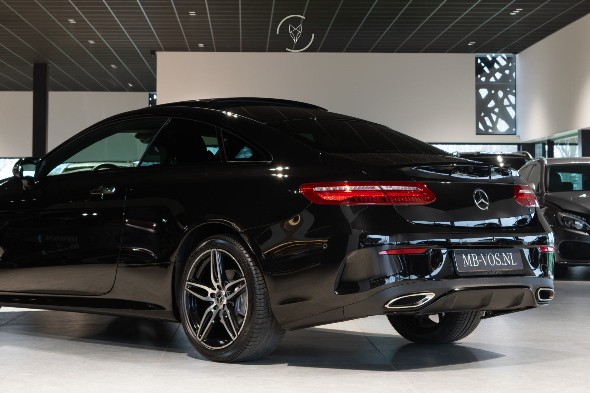 Mercedes-Benz E-Klasse Coupé 300 AMG Night | Pano | Keyless | Distronic | Burmester | Mem | Flowing Lines | New Service Foto 32