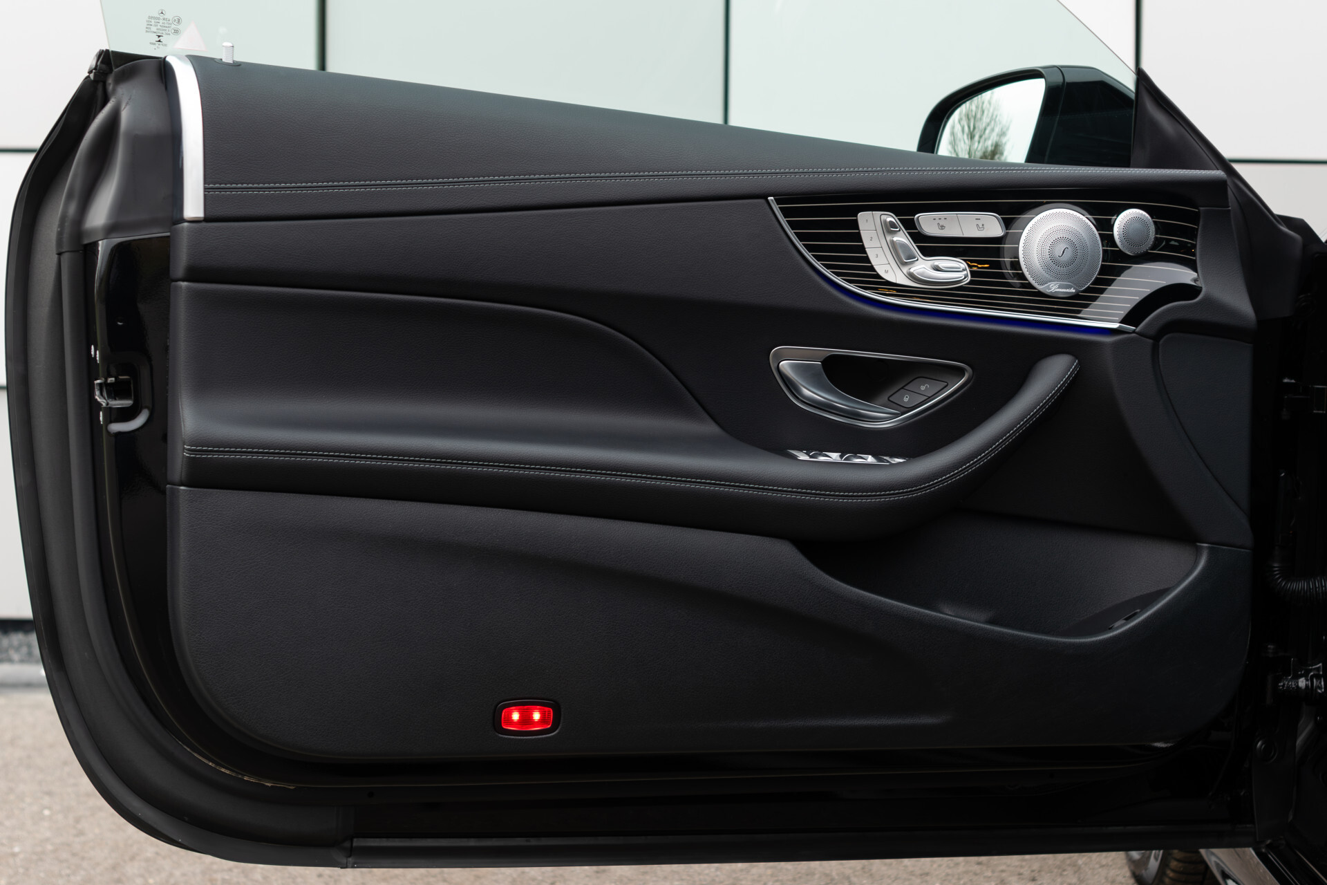 Mercedes-Benz E-Klasse Coupé 300 AMG Night | Pano | Keylessf | Distronic | Burmester | Mem | Flowing Lines Foto 9