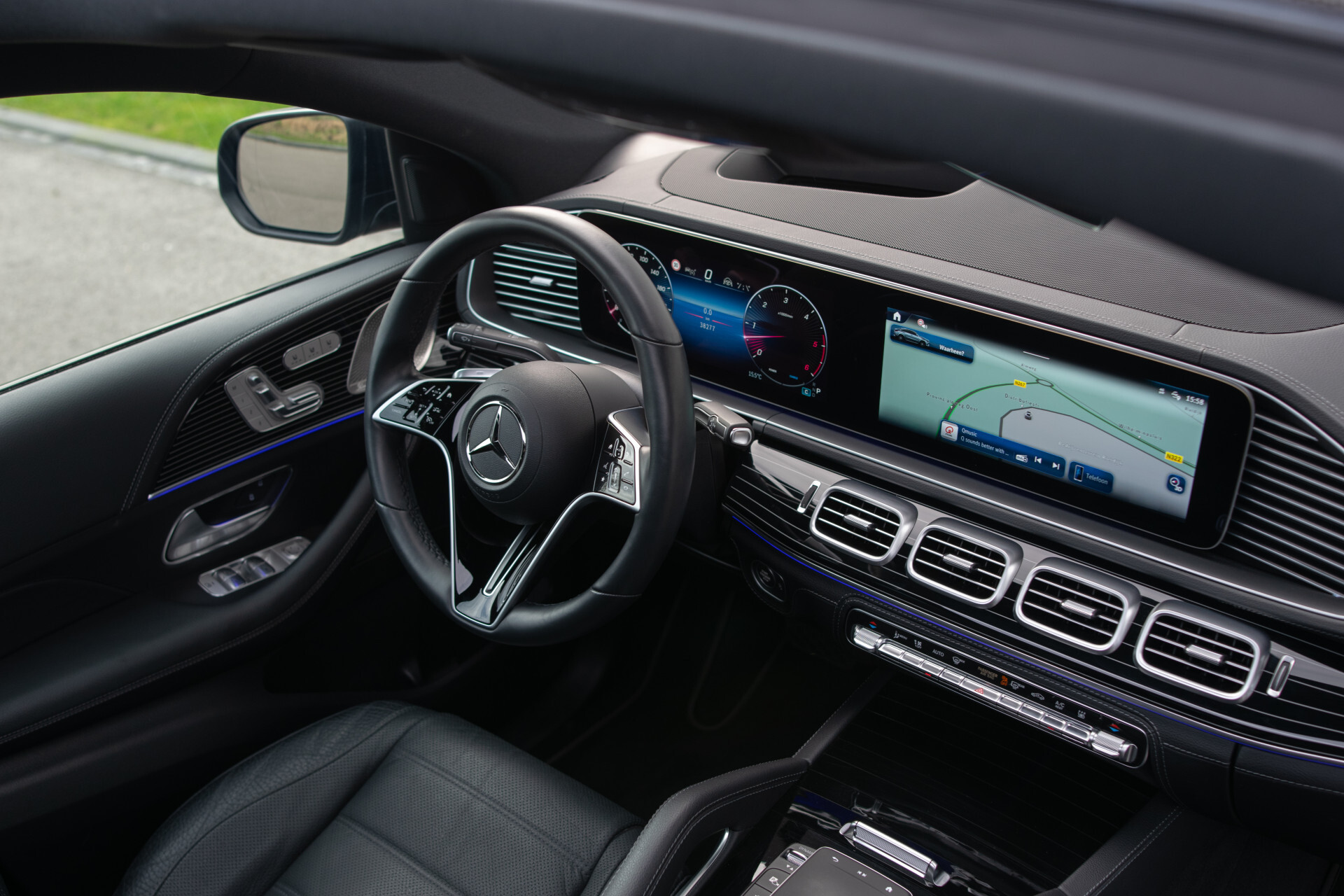 Mercedes-Benz GLE Coupé 450 d 4MATIC AMG Line Premium Plus Night | Luchtvering | ACC | HUD | Burmester | Keyless | Fabrieksgarantie Foto 19