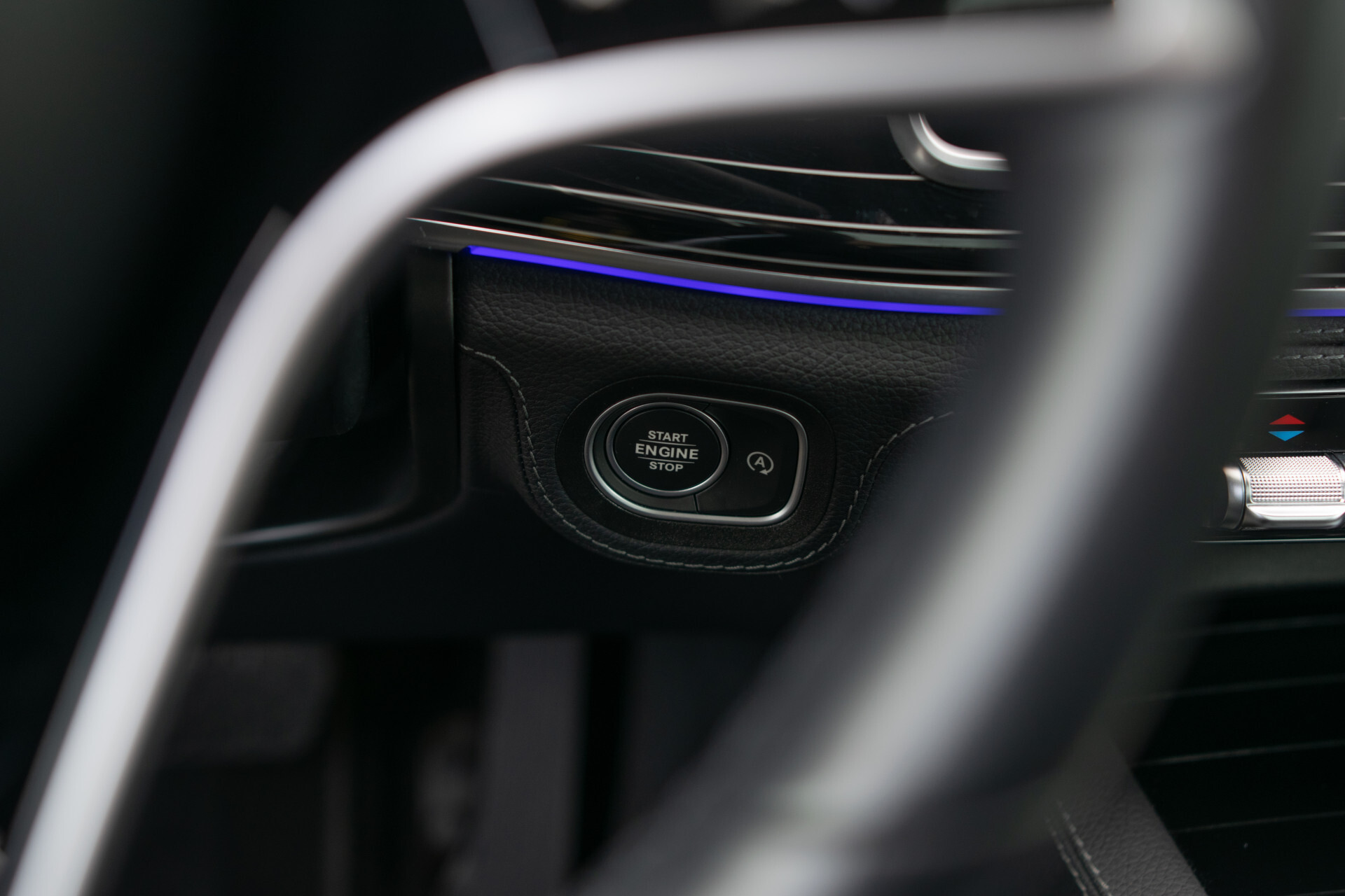 Mercedes-Benz GLE Coupé 450 d 4MATIC AMG Line Premium Plus Night | Luchtvering | ACC | HUD | Burmester | Keyless | Fabrieksgarantie Foto 22