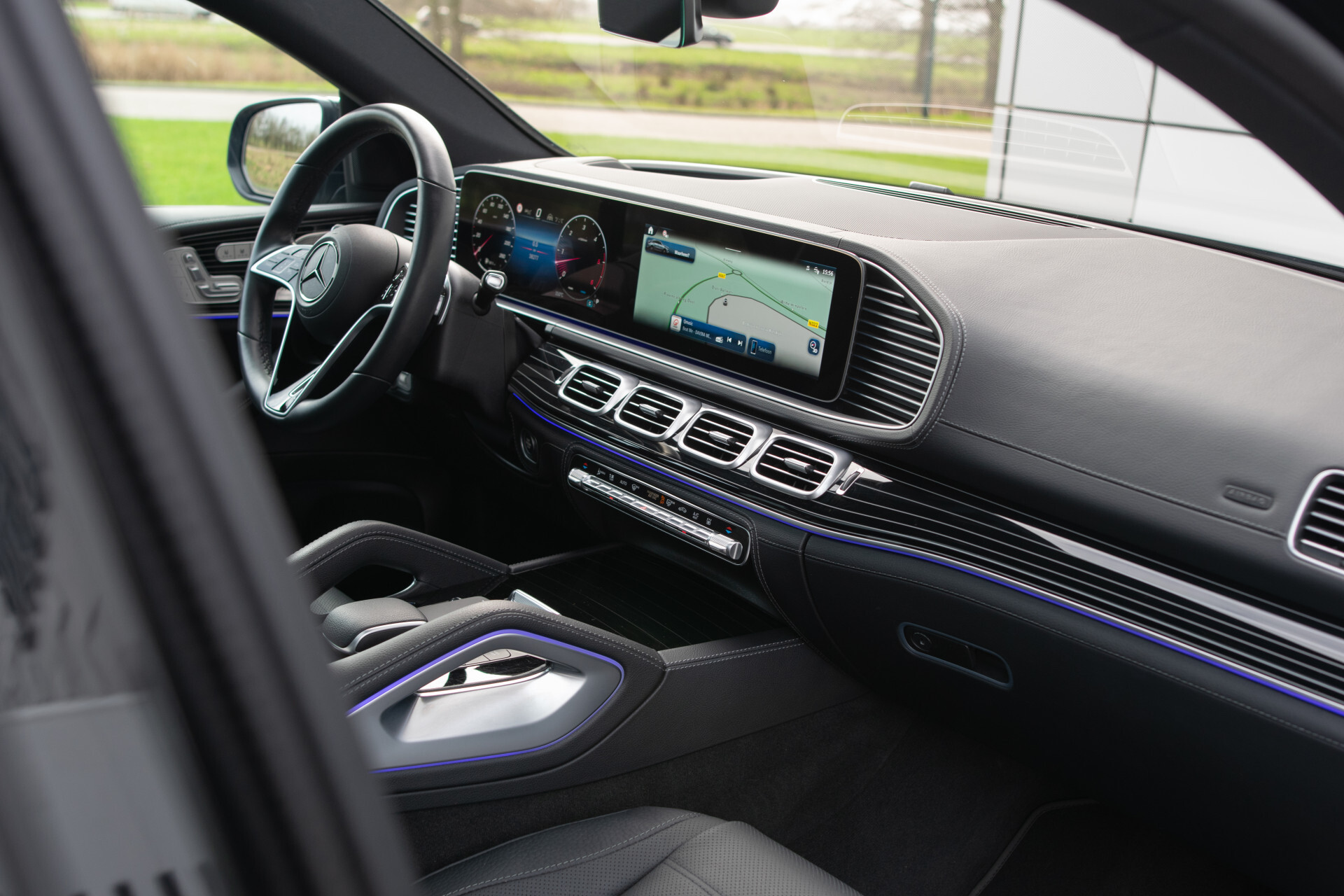 Mercedes-Benz GLE Coupé 450 d 4MATIC AMG Line Premium Plus Night | Luchtvering | ACC | HUD | Burmester | Keyless | Fabrieksgarantie Foto 25