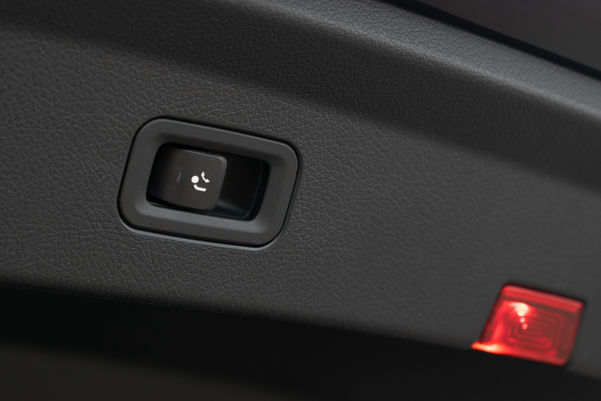 Mercedes-Benz GLE Coupé 450 d 4MATIC AMG Line Premium Plus Night | Luchtvering | ACC | HUD | Burmester | Keyless | Fabrieksgarantie Foto 41