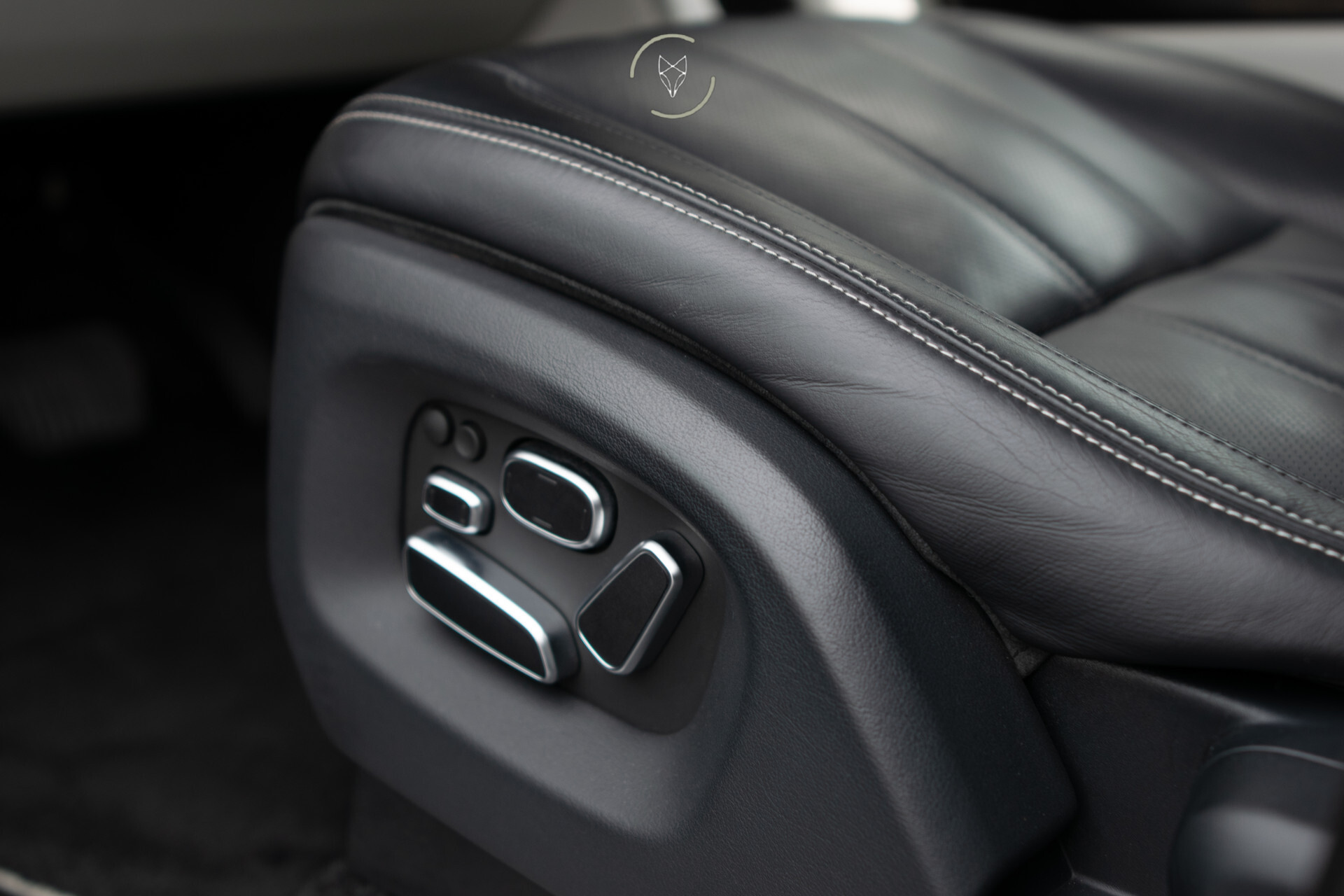 Land Rover Range Rover 4.4 SDV8 Autobiography Meridian | 360 | ACC | Keyless | Massage | 21'' | Trekhaak | Dealer onderhouden Foto 11