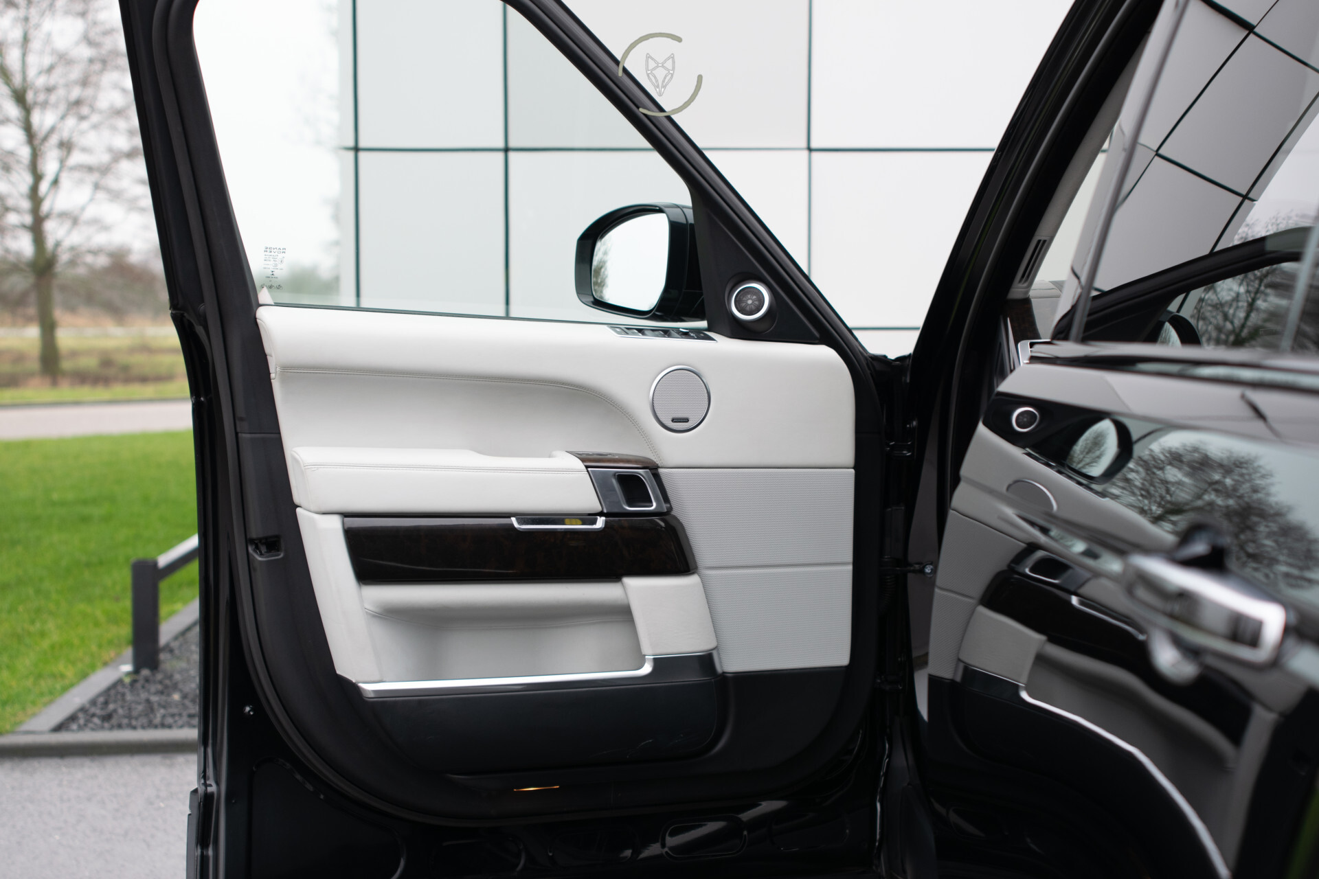 Land Rover Range Rover 4.4 SDV8 Autobiography Meridian | 360 | ACC | Keyless | Massage | 21'' | Trekhaak | Dealer onderhouden Foto 8