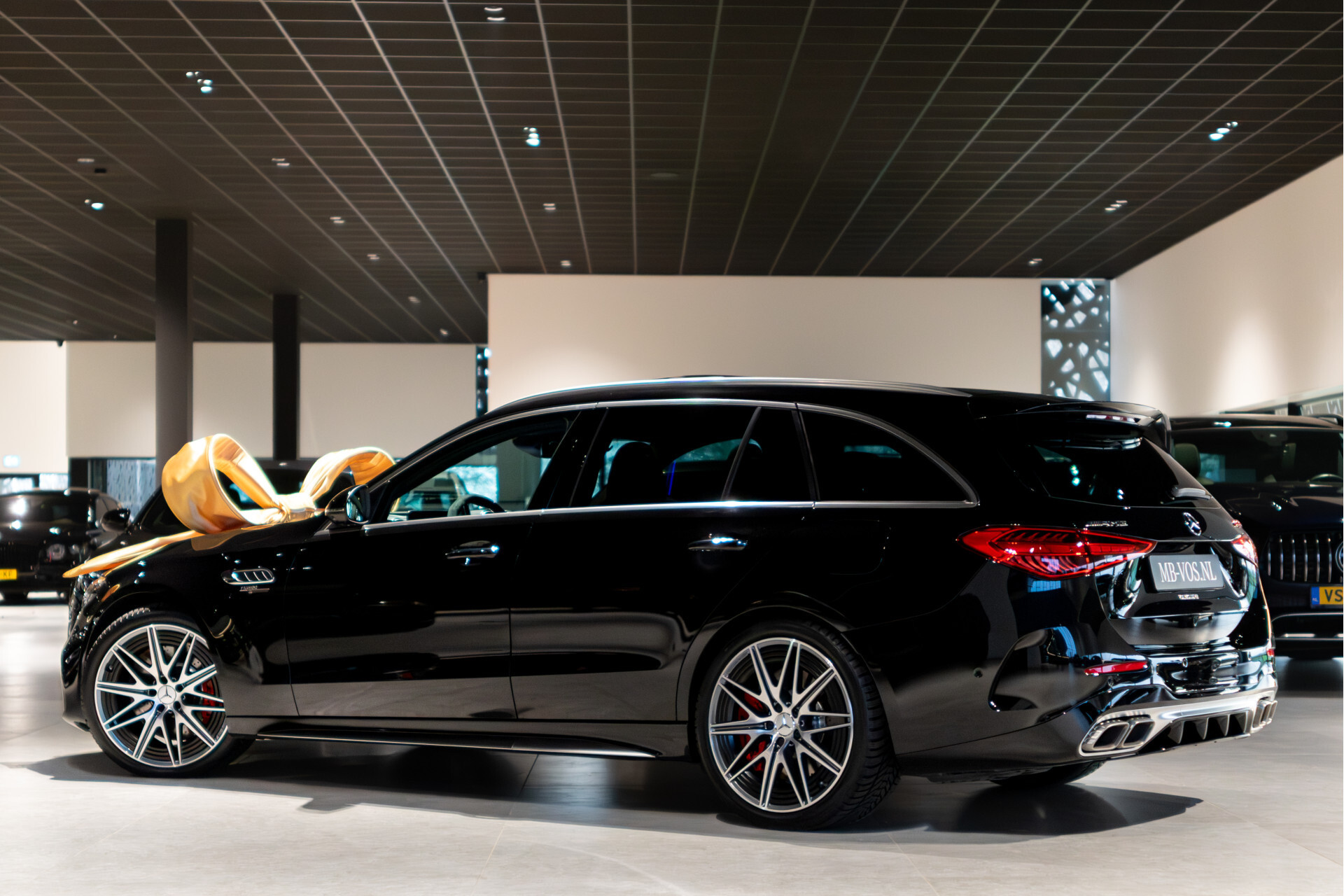 Mercedes-Benz C-Klasse Estate AMG 63 S E Performance Foto 2