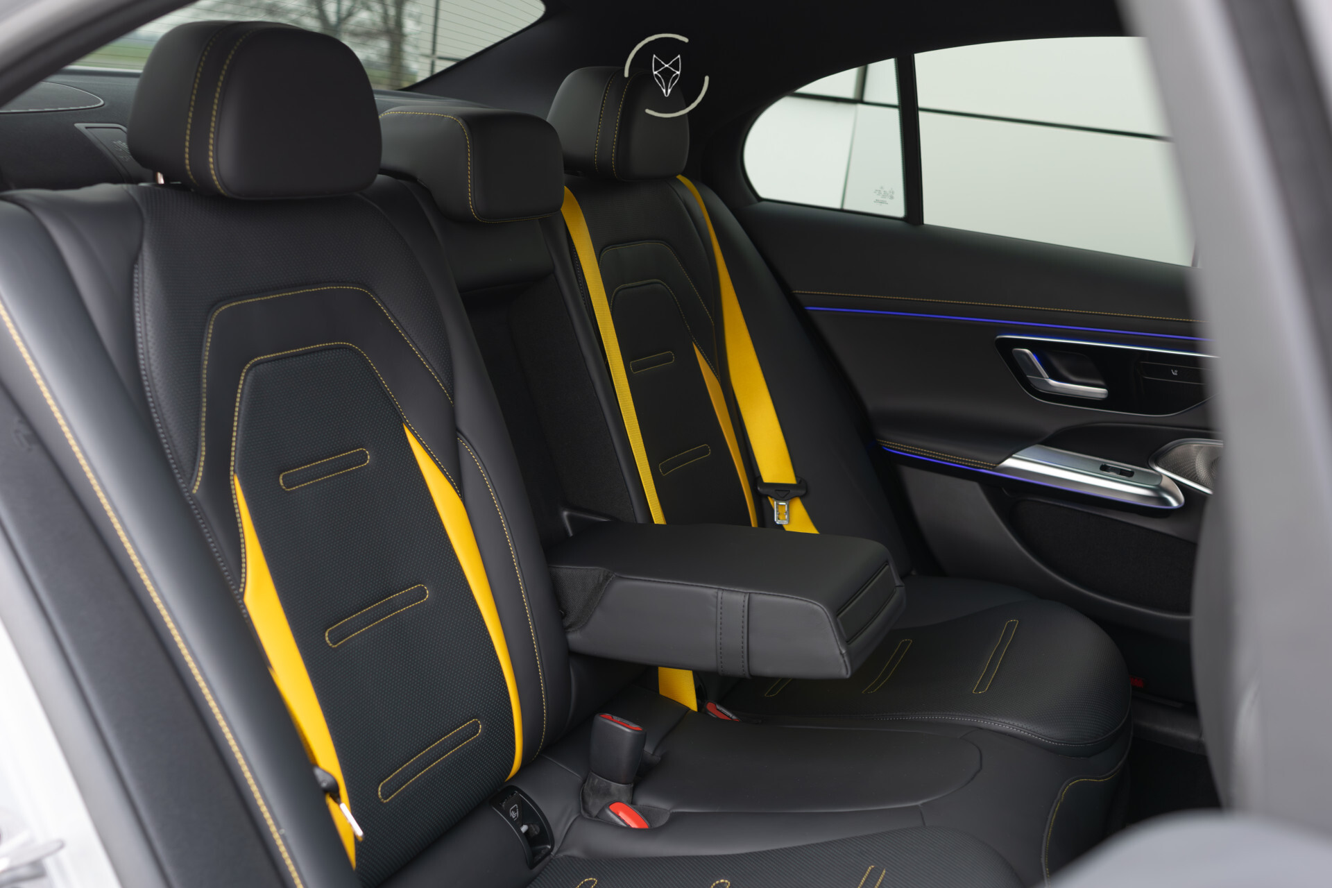 Mercedes-Benz E-Klasse AMG 53 4MATIC+ Edition 1 Alpingrau | Night | Carbon | Real Performance Sound | 360°Camera | Burmester 4D | MBUX Superscreen Foto 10