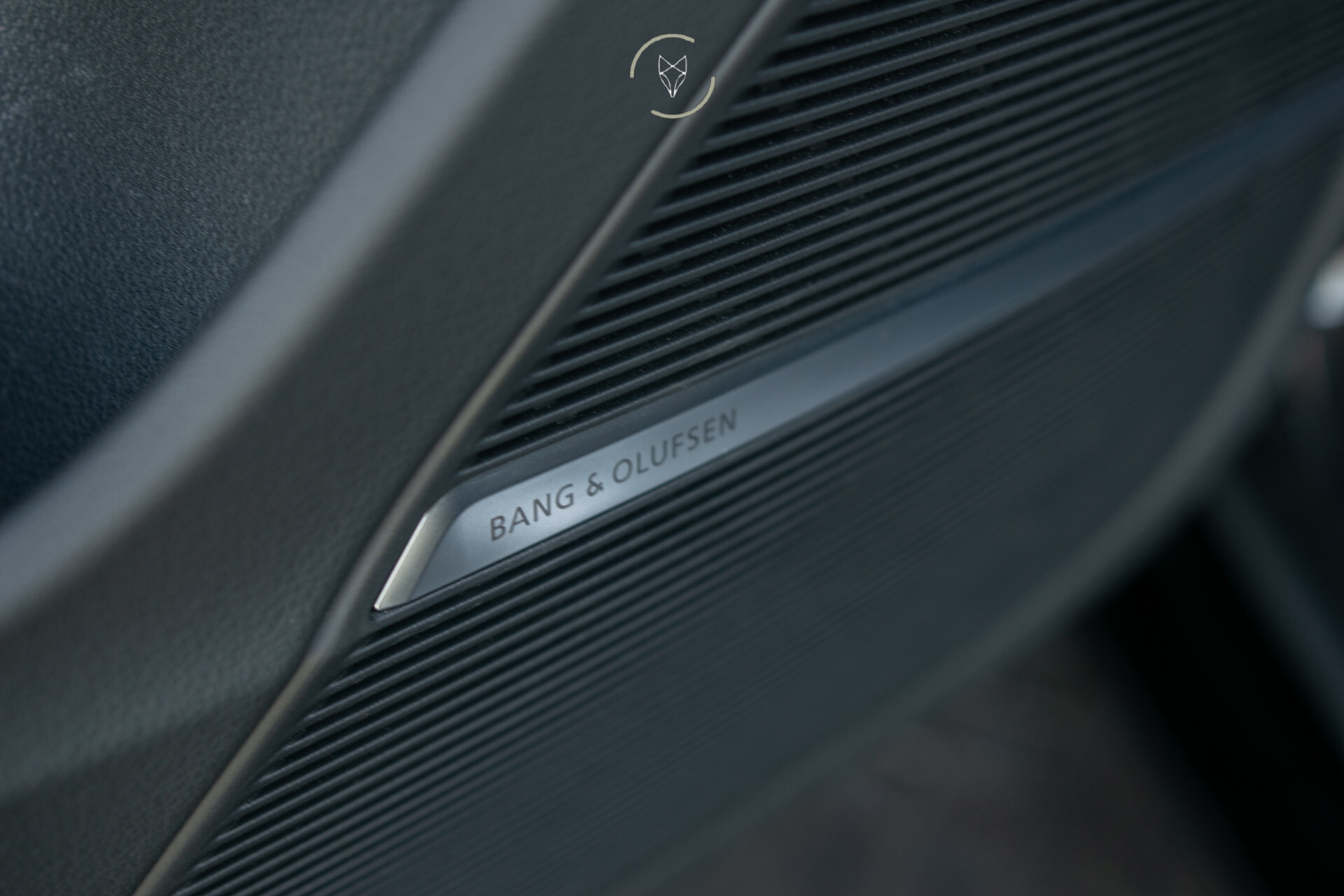 Audi Q8 4.0 TFSI RS Q8 quattro 23'' Vossen | Keramisch | Carbon | Arrow | Softclose | B&O 3D Sound | RS Dynamic | Luchtvering | ACC | HUD | Foto 19