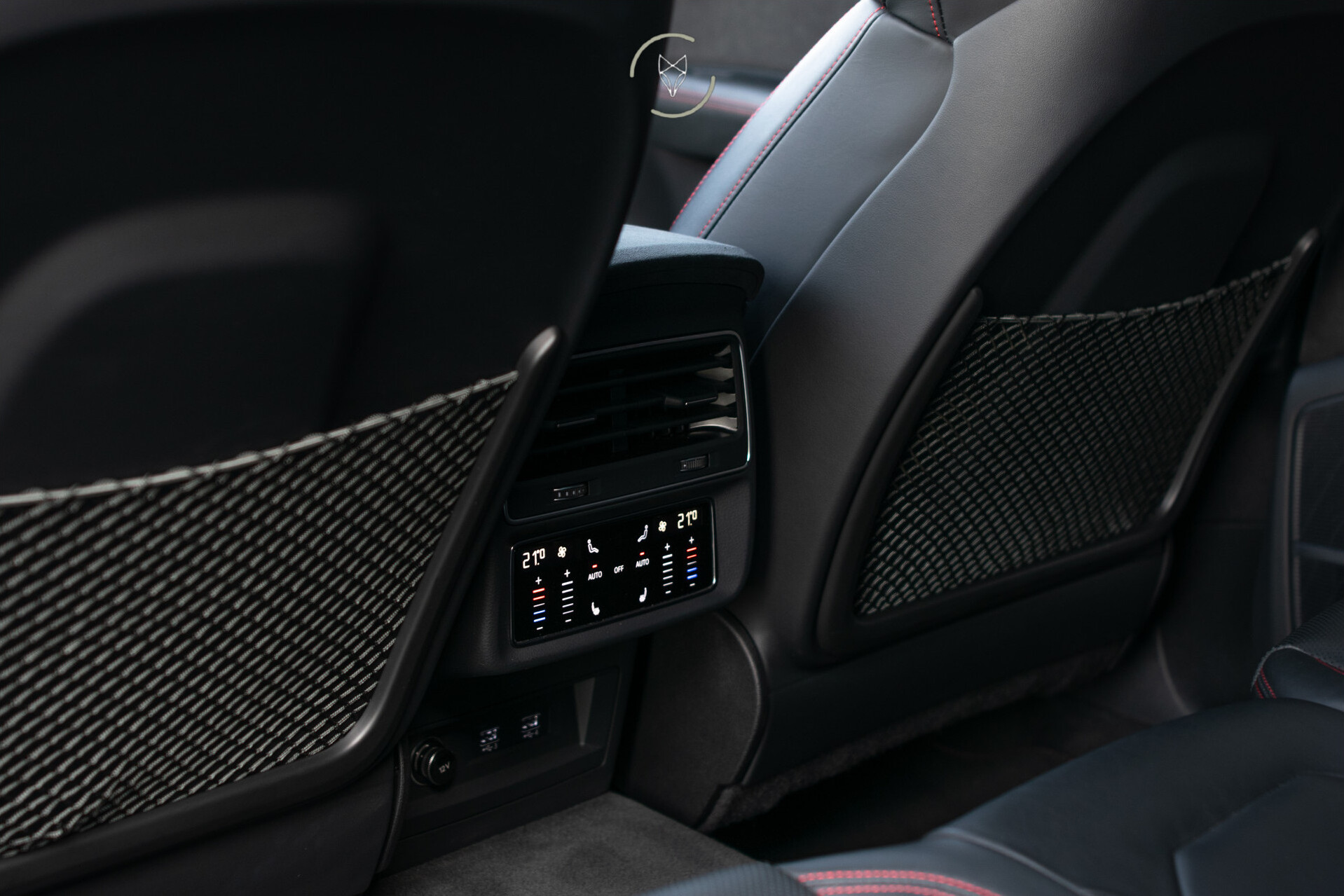 Audi Q8 4.0 TFSI RS Q8 quattro 23'' Vossen | Keramisch | Carbon | Arrow | Softclose | B&O 3D Sound | RS Dynamic | Luchtvering | ACC | HUD | Foto 41