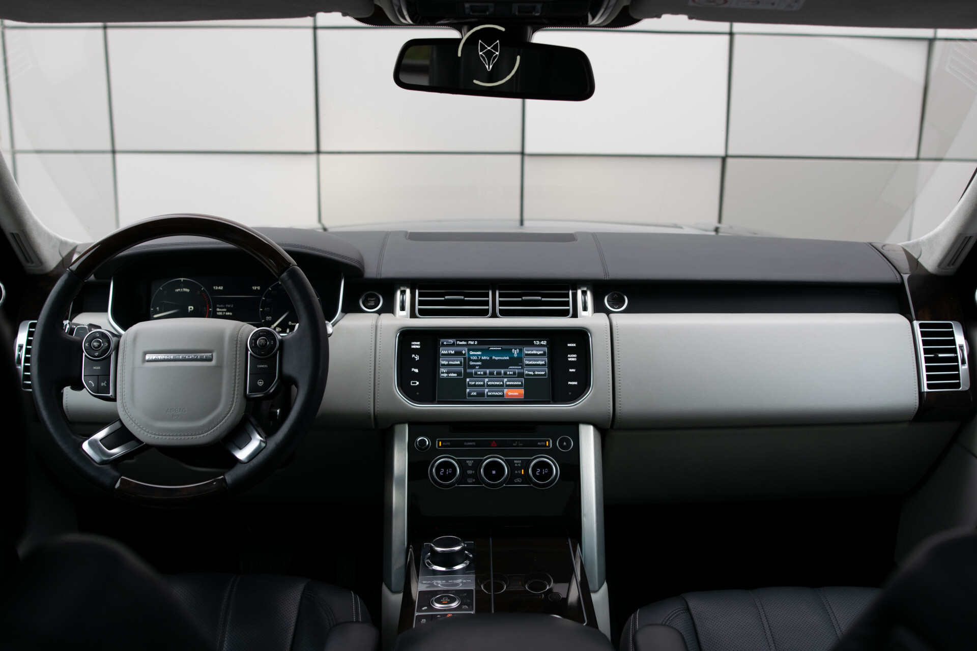 Land Rover Range Rover 4.4 SDV8 Autobiography Meridian | 360 | ACC | Keyless | Massage | 21'' | Trekhaak | Dealer onderhouden Foto 21