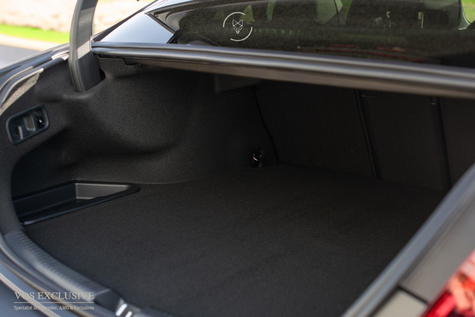 Mercedes-Benz C-Klasse 300 e AMG Magno | Nappa | Night | Rij-assistentie Plus | Keyless-Go | Stoelkoeling | Pano | 360° | Burmester | 19'' Foto 27