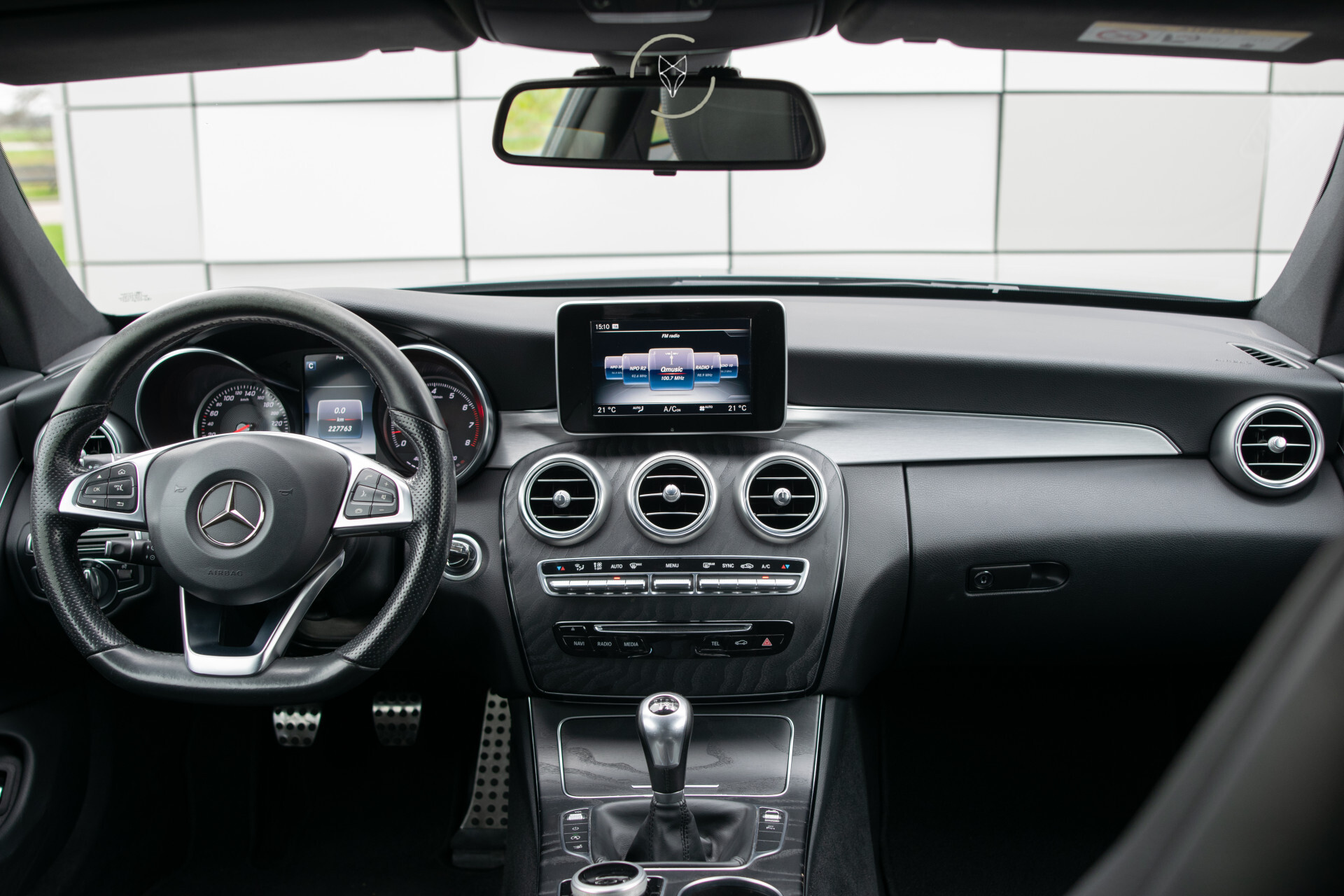 Mercedes-Benz C-Klasse Coupé 200 AMG Night | Manufaktur | LED | 19" | New Service Foto 13