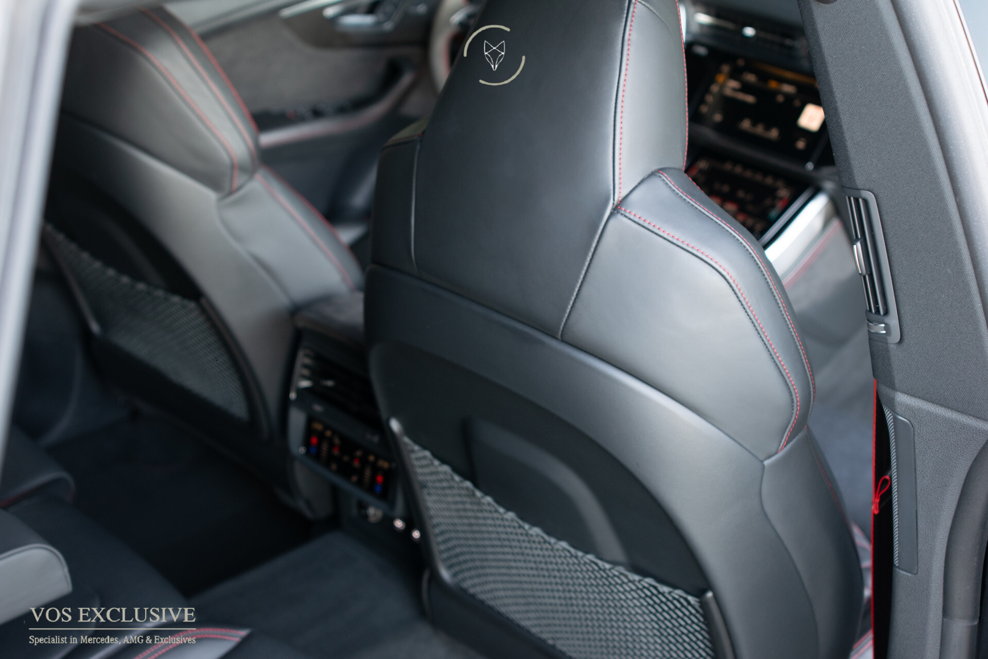 Audi RSQ8 4.0 TFSI Quattro 23'' Vossen | Ceramic | Carbon | Aeropakket | B&O 3D | RS Dynamic | 4-wielsturing | ACC | HUD | Keyless | Trekhaak | Softclose Foto 37