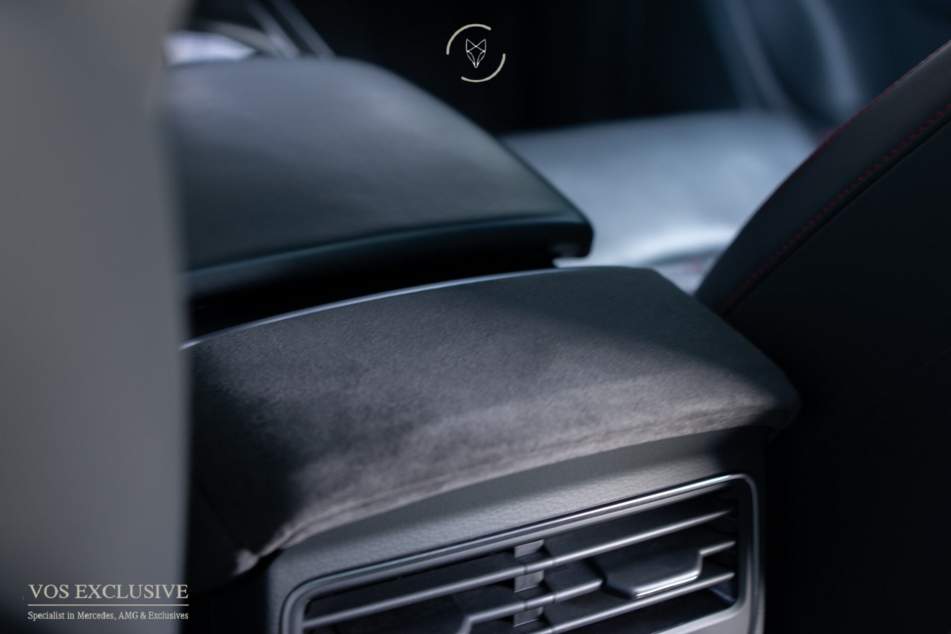 Audi RSQ8 4.0 TFSI Quattro 23'' Vossen | Ceramic | Carbon | Aeropakket | B&O 3D | RS Dynamic | 4-wielsturing | ACC | HUD | Keyless | Trekhaak | Softclose Foto 48