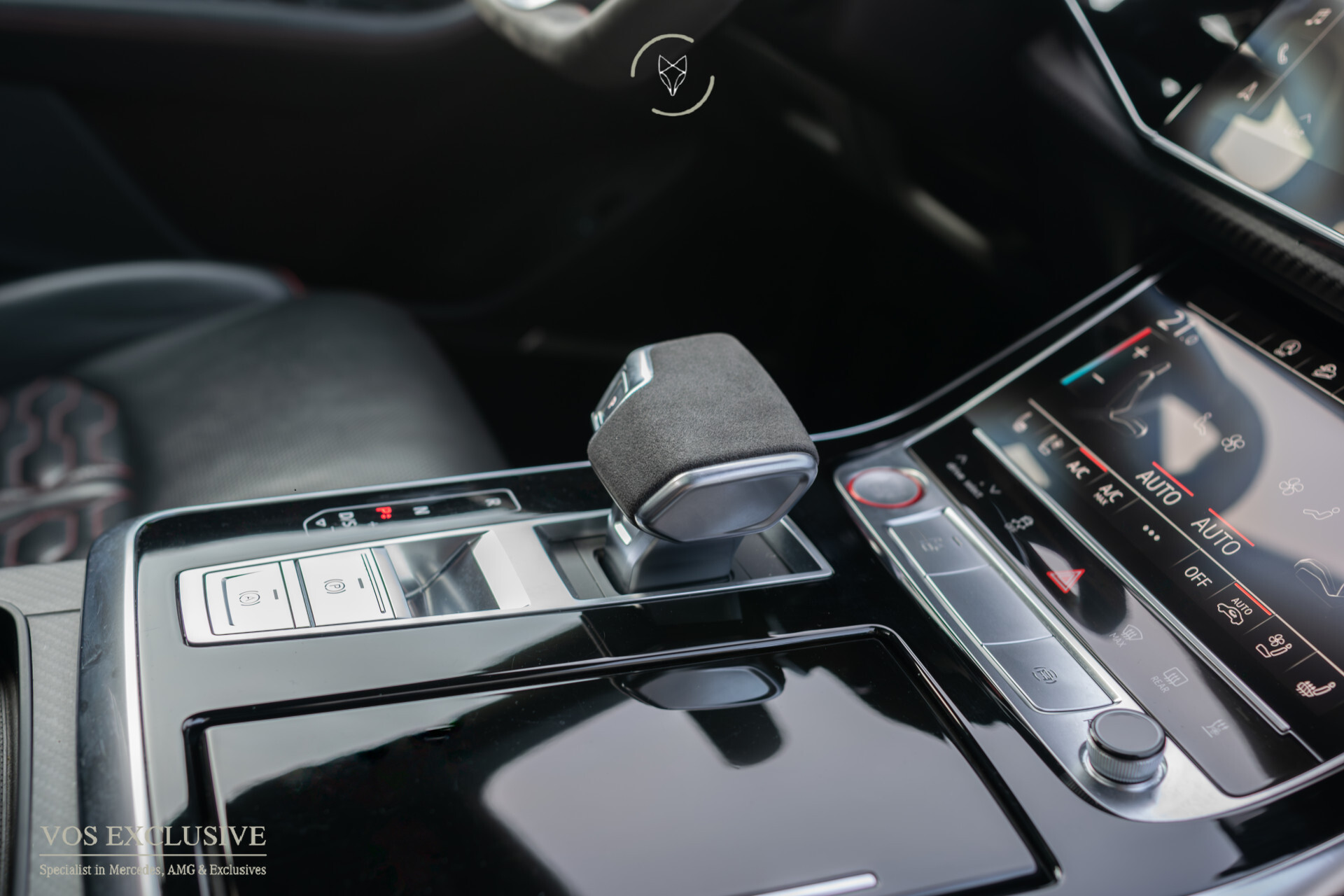 Audi RSQ8 4.0 TFSI Quattro 23'' Vossen | Ceramic | Carbon | Aeropakket | B&O 3D | RS Dynamic | 4-wielsturing | ACC | HUD | Keyless | Trekhaak | Softclose Foto 60