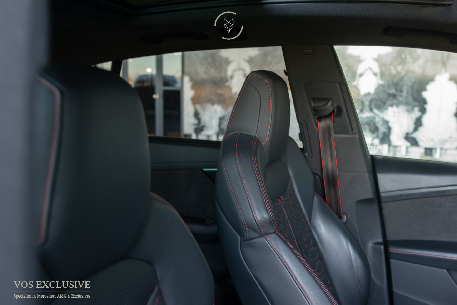 Audi RSQ8 4.0 TFSI Quattro 23'' Vossen | Ceramic | Carbon | Aeropakket | B&O 3D | RS Dynamic | 4-wielsturing | ACC | HUD | Keyless | Trekhaak | Softclose Foto 8