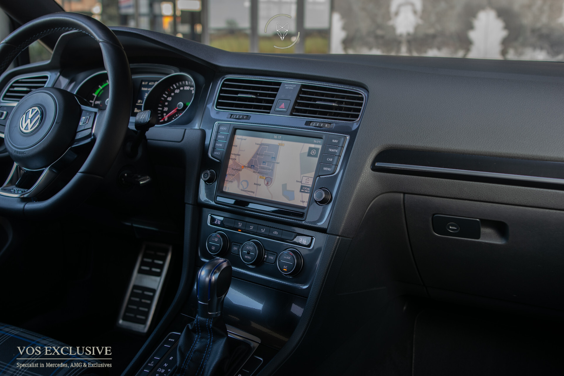 Volkswagen Golf 1.4 TSI GTE Executive Plus | 1ste eigenaar | New Service | Trekhaak | Sportstoelen | LED | 18" | ECC | SOH 83% | Cruise Control Foto 45