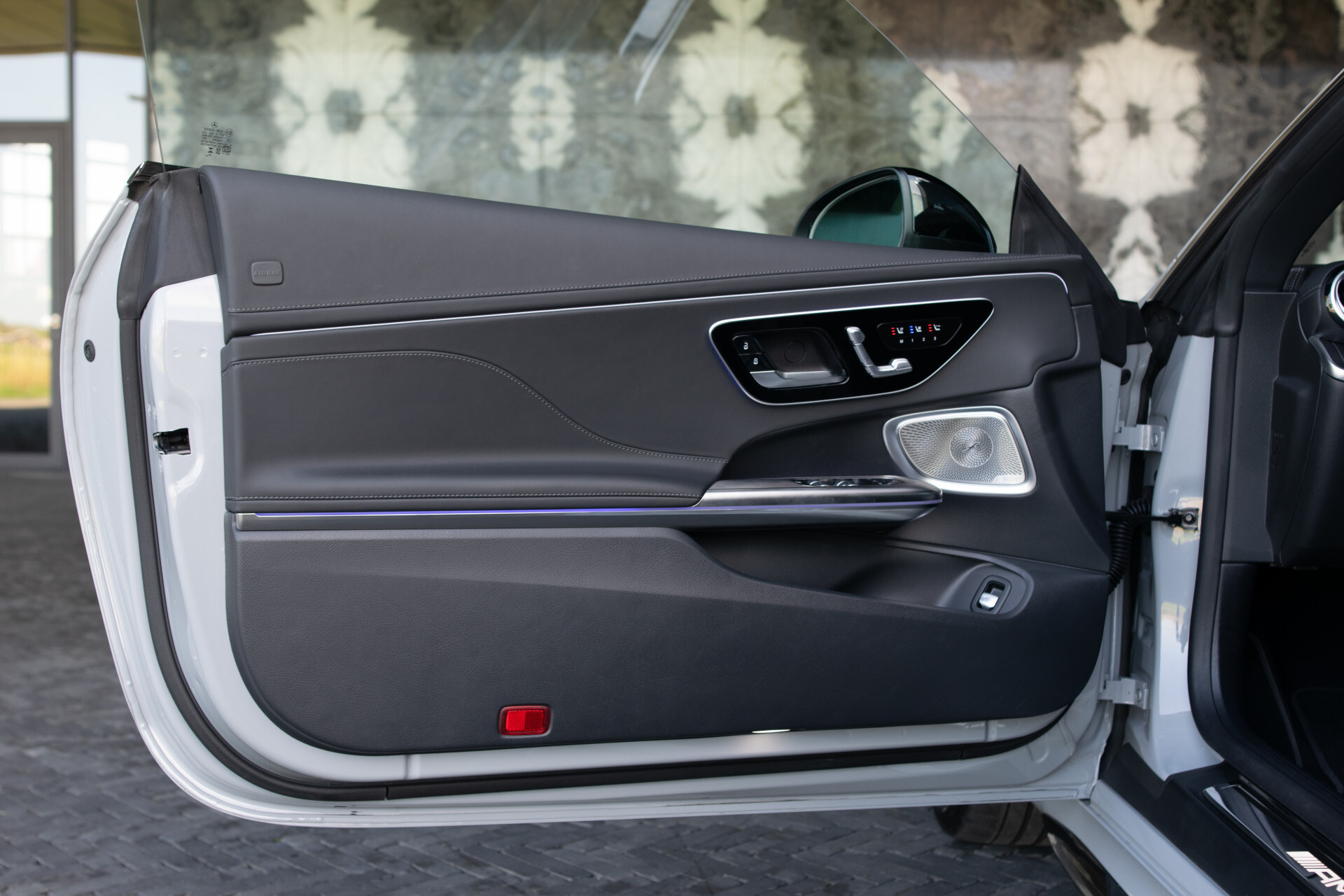 Mercedes-Benz CLE Cabriolet AMG 53 4M Night | Dynamic Plus | Distronic | Keyless | 360° | Manufaktur | Massage | HUD | 20'' | Drivers Pack | Burmester 3D | New Service Foto 10