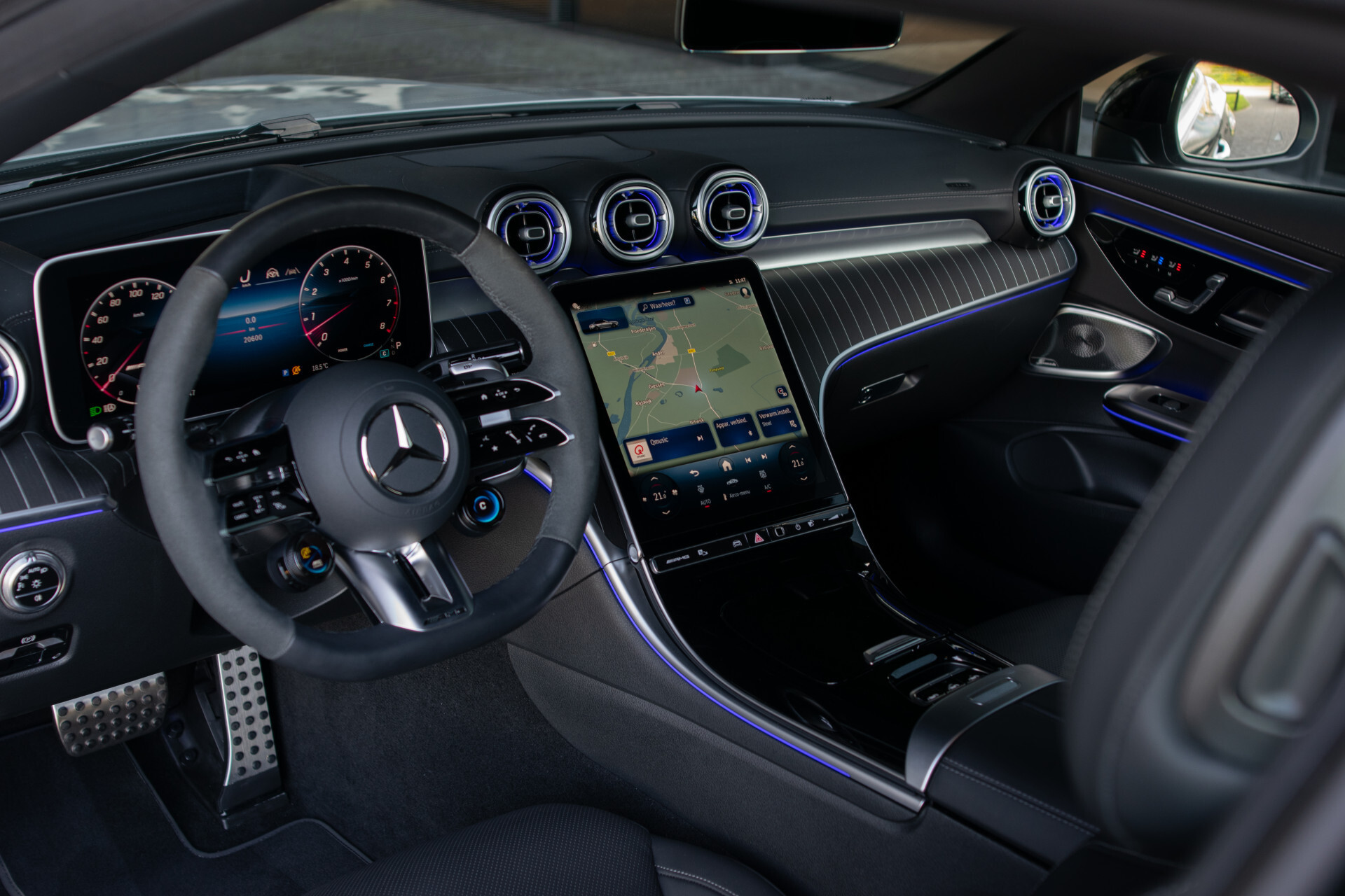 Mercedes-Benz CLE Cabriolet AMG 53 4M Night | Dynamic Plus | Distronic | Keyless | 360° | Manufaktur | Massage | HUD | 20'' | Drivers Pack | Burmester 3D | New Service Foto 18