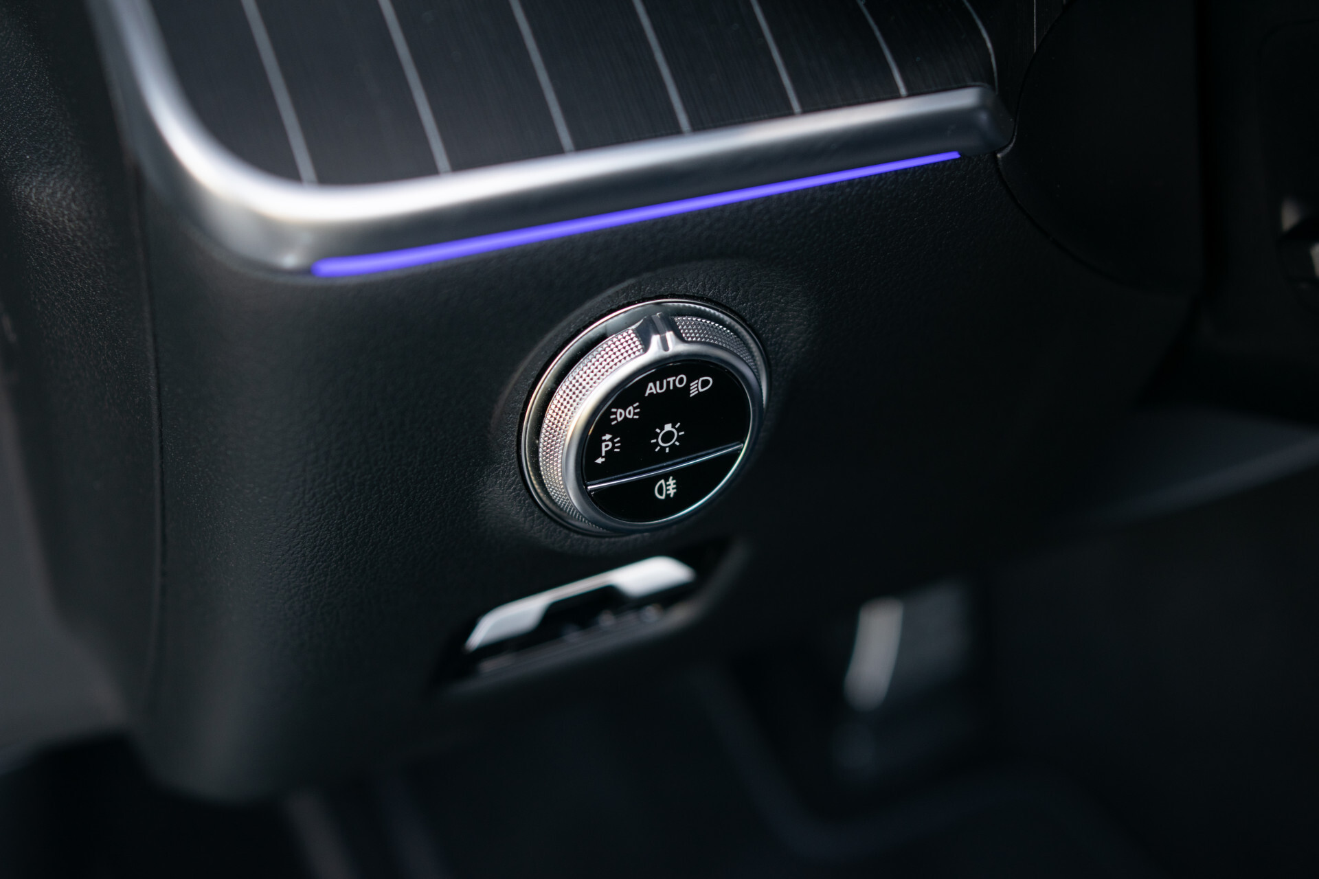 Mercedes-Benz CLE Cabriolet AMG 53 4M Night | Dynamic Plus | Distronic | Keyless | 360° | Manufaktur | Massage | HUD | 20'' | Drivers Pack | Burmester 3D | New Service Foto 19