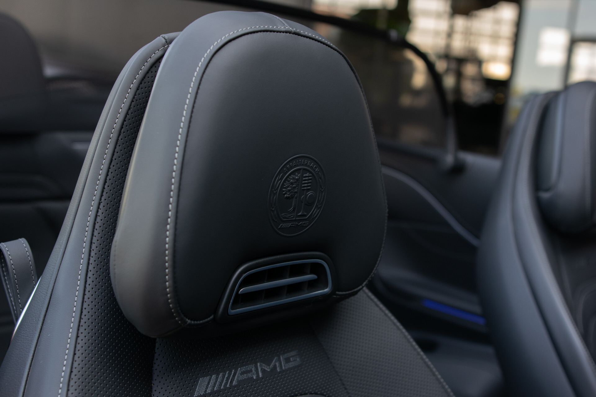 Mercedes-Benz CLE Cabriolet AMG 53 4M Night | Dynamic Plus | Distronic | Keyless | 360° | Manufaktur | Massage | HUD | 20'' | Drivers Pack | Burmester 3D | New Service Foto 23