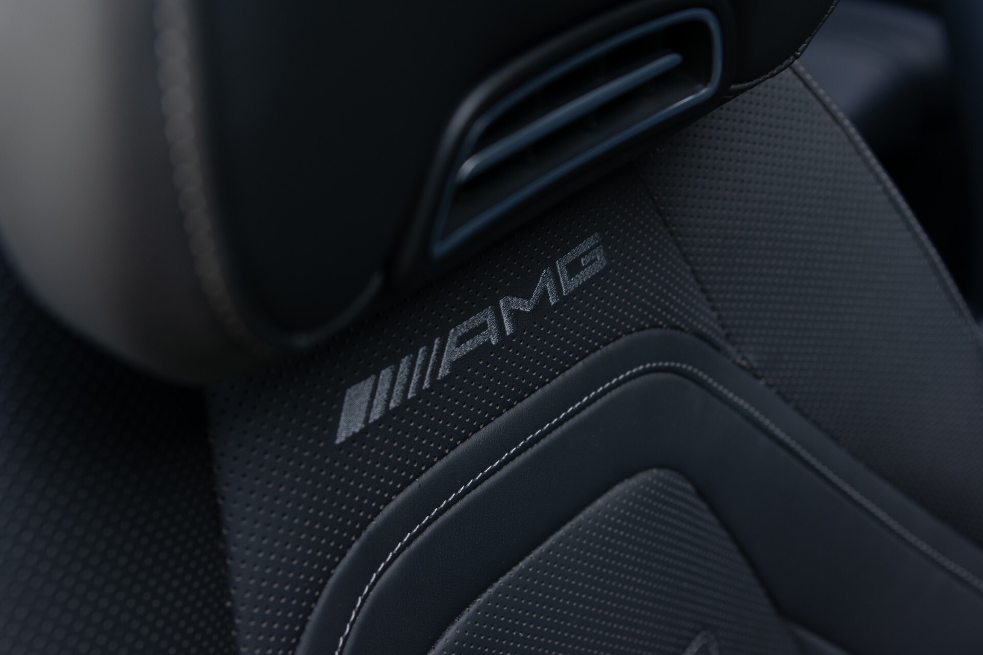 Mercedes-Benz CLE Cabriolet AMG 53 4M Night | Dynamic Plus | Distronic | Keyless | 360° | Manufaktur | Massage | HUD | 20'' | Drivers Pack | Burmester 3D | New Service Foto 25