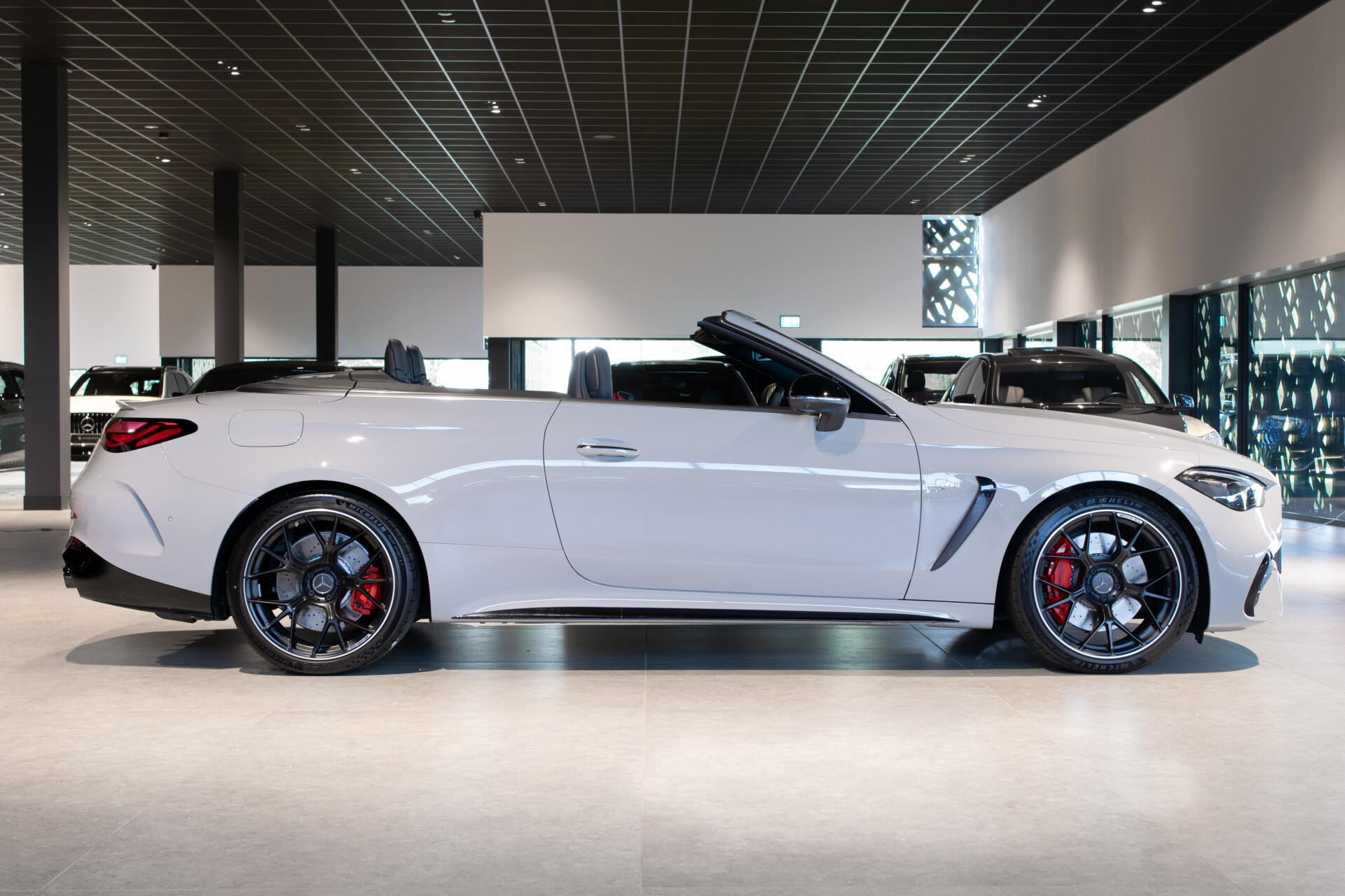 Mercedes-Benz CLE Cabriolet AMG 53 4M Night | Dynamic Plus | Distronic | Keyless | 360° | Manufaktur | Massage | HUD | 20'' | Drivers Pack | Burmester 3D | New Service Foto 5