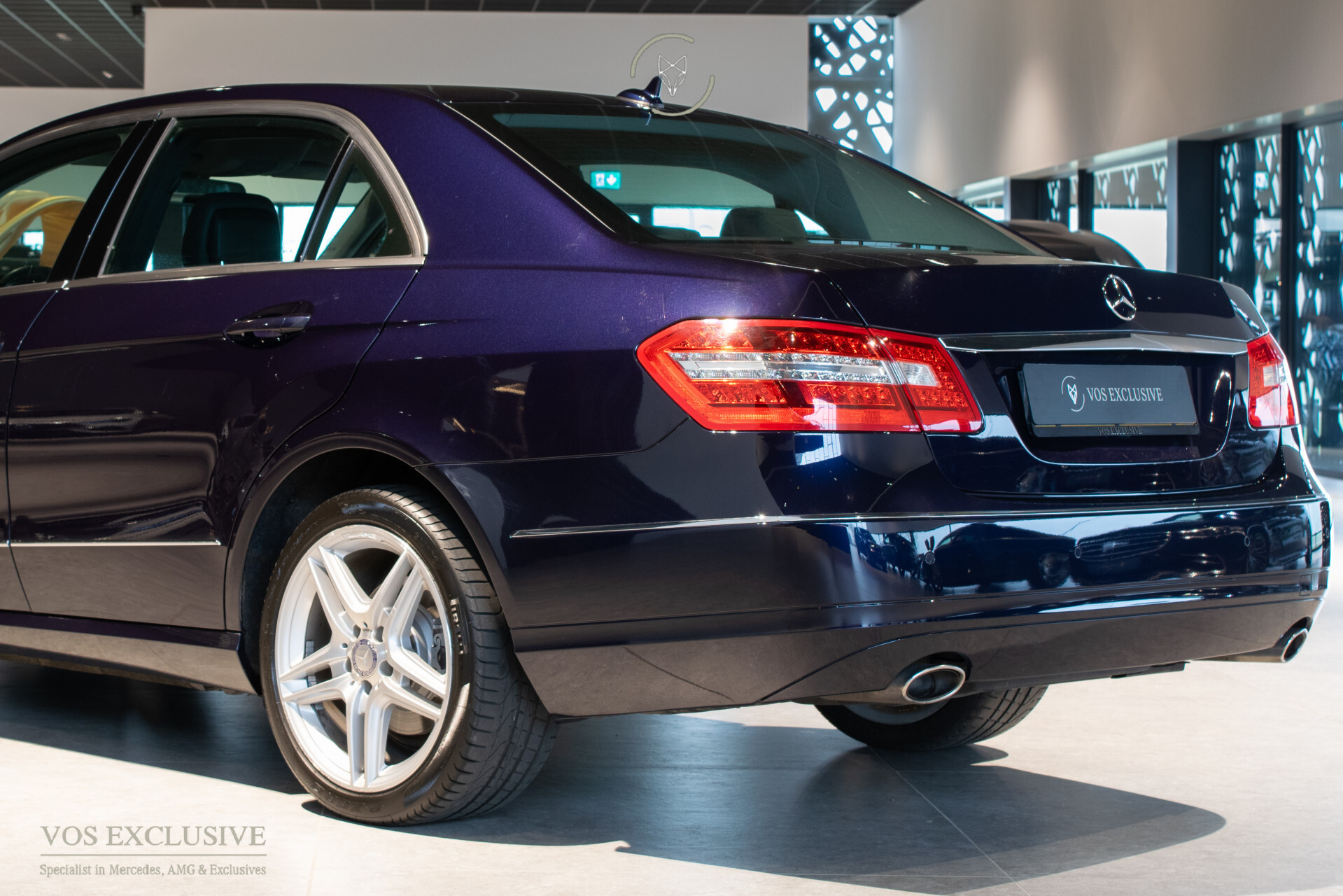 Mercedes-Benz E-Klasse 350 Cdi Avantgarde Leder | 18"AMG | Comand | ILS | Verw-stln | Volledige historie | New Service Foto 4