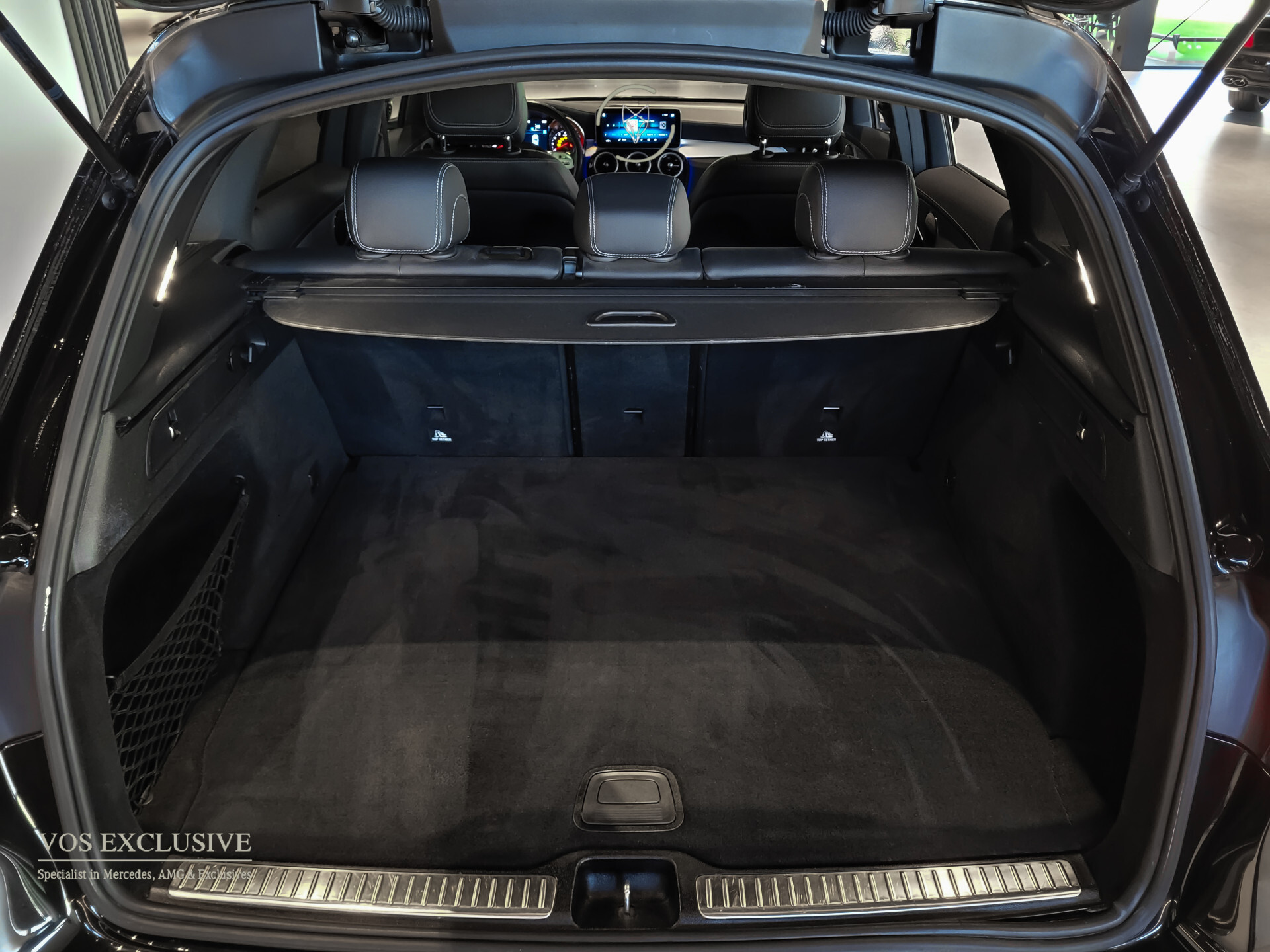 Mercedes-Benz GLC 200 4-M AMG Night | Panorama | 20" | Trekhaak | MBUX | Spoorpakket | Sfeerverlichting | Treeplanken | New Service Foto 29