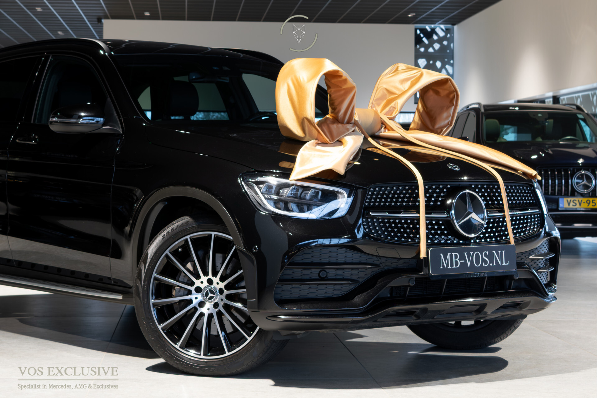 Mercedes-Benz GLC 200 4-M AMG Night | Panorama | 20" | Trekhaak | MBUX | Spoorpakket | Sfeerverlichting | Treeplanken | New Service Foto 4