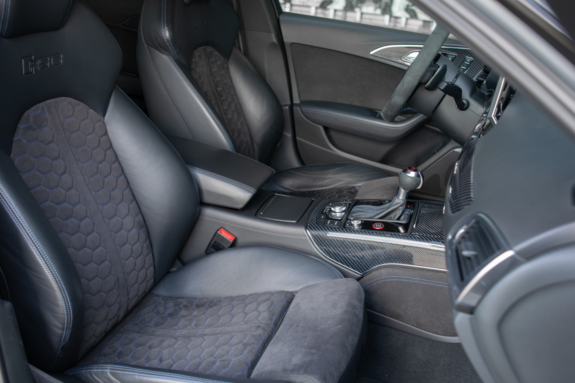 Audi A6 Avant 4.0 TFSI RS 6 Quattro Performance Carbon | Nardo | Memory | 21" | Matrix LED | Bose Foto 10