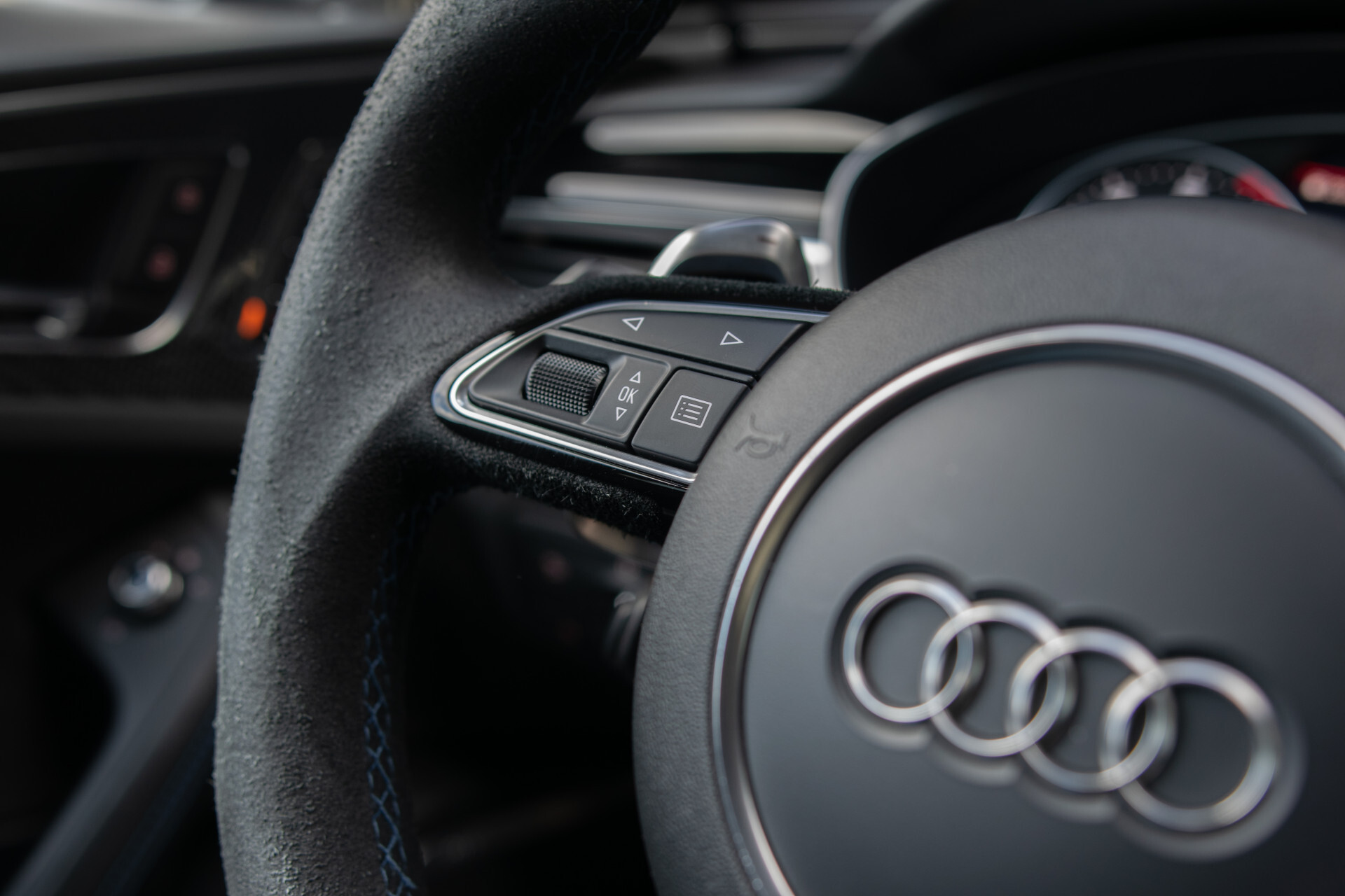 Audi A6 Avant 4.0 TFSI RS 6 Quattro Performance Carbon | Nardo | Memory | 21" | Matrix LED | Bose Foto 17