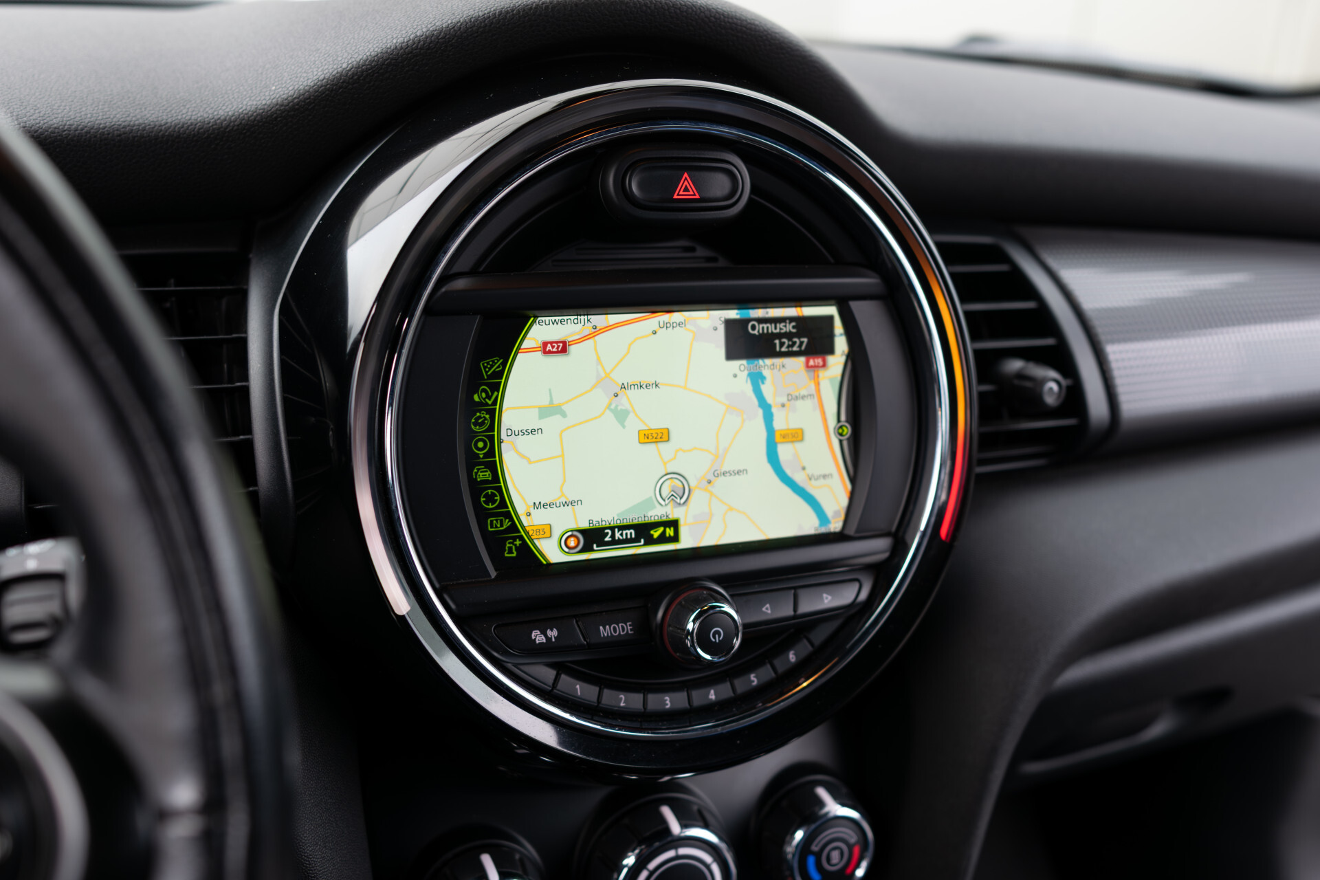 MINI Mini 1.5 Cooper Serious Business Automaat Keyless | 16'' | Gr-Navi | LED | CC | PDC | Volledige historie Foto 17