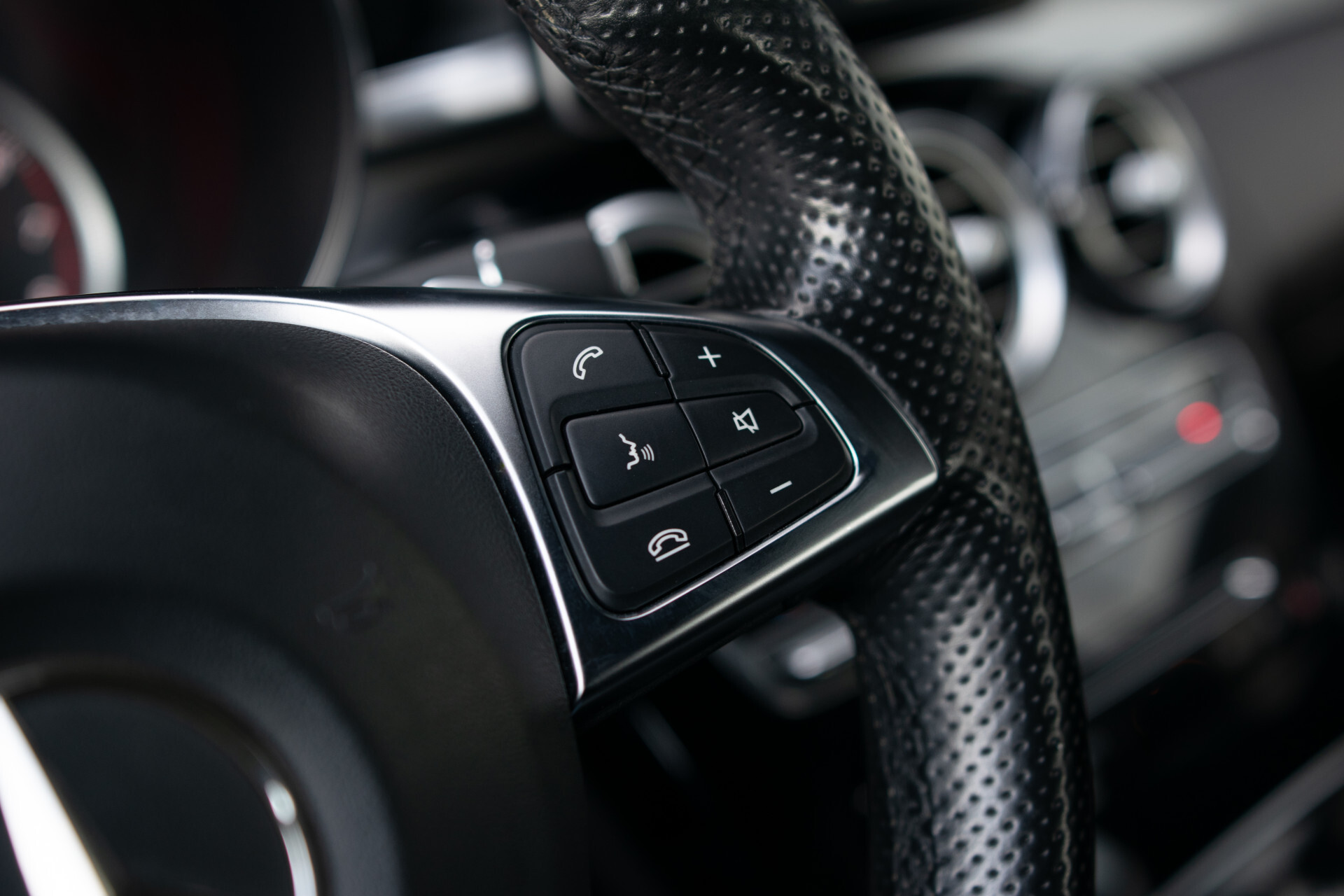 Mercedes-Benz C-Klasse Estate 180 AMG Sport Edition Leder | Sfeerverlichting | Aut-kofferklep | LED | 19" | New Service/APK Foto 21