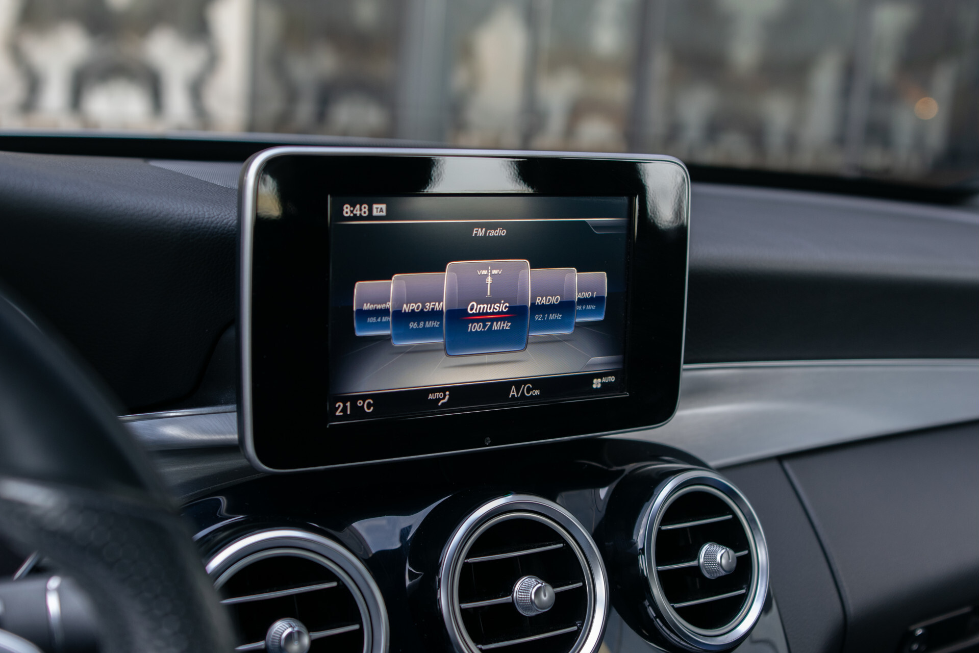 Mercedes-Benz C-Klasse Estate 180 AMG Sport Edition Leder | Sfeerverlichting | Aut-kofferklep | LED | 19" | New Service/APK Foto 35