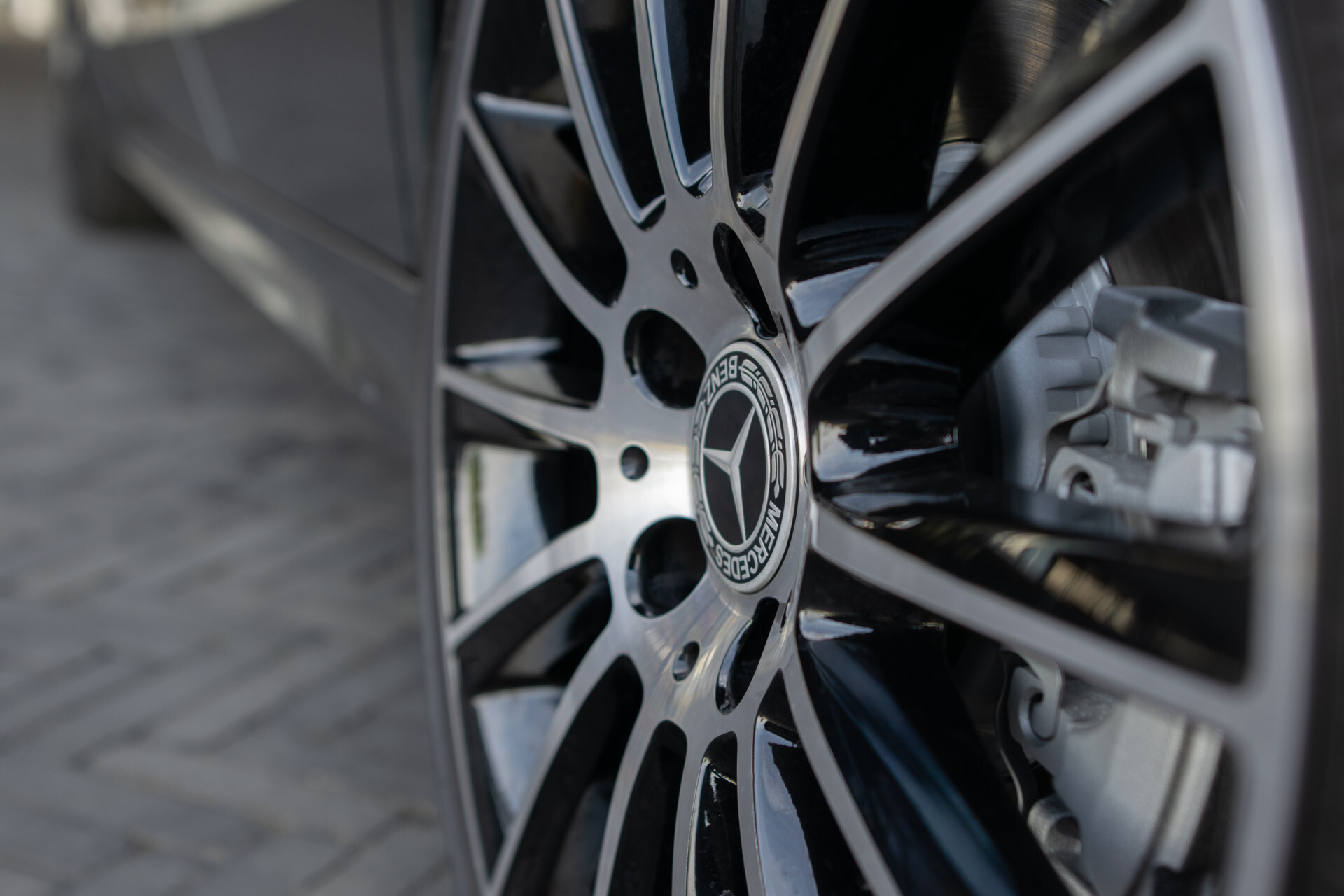 Mercedes-Benz C-Klasse Estate 180 AMG Sport Edition Leder | Sfeerverlichting | Aut-kofferklep | LED | 19" | New Service/APK Foto 36