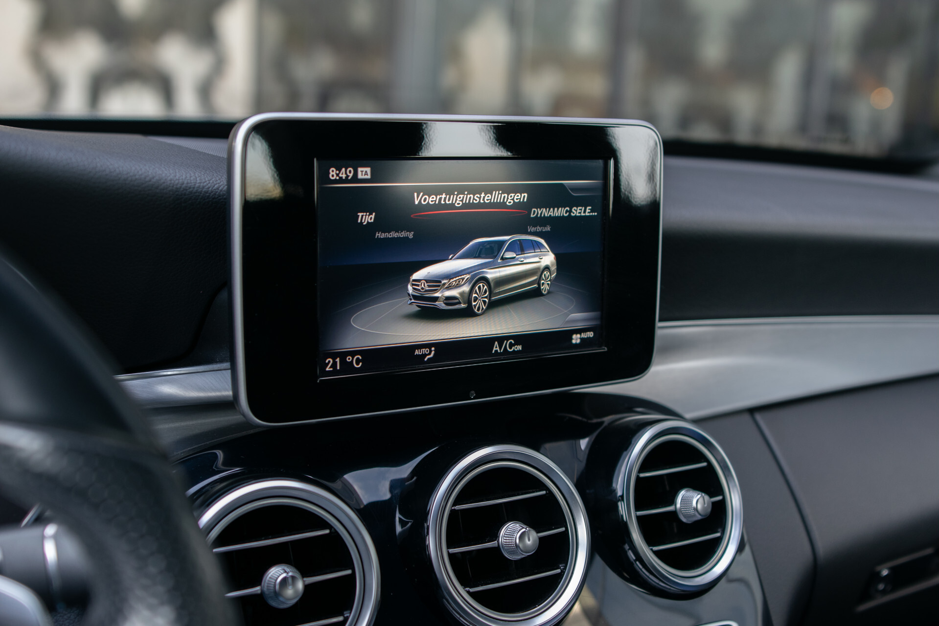 Mercedes-Benz C-Klasse Estate 180 AMG Sport Edition Leder | Sfeerverlichting | Aut-kofferklep | LED | 19" | New Service/APK Foto 40