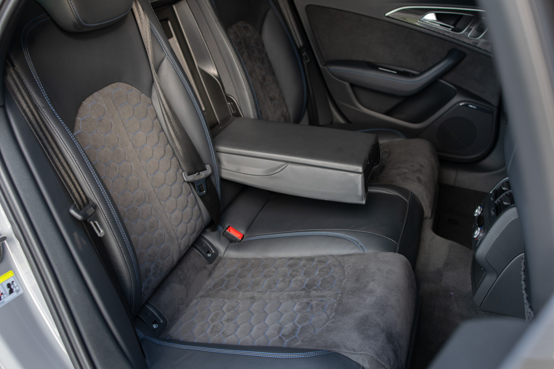 Audi RS6 Avant 4.0 TFSI Quattro Performance Carbon | Nardo | Memory | 21" | Matrix LED | Bose | New Service Foto 12