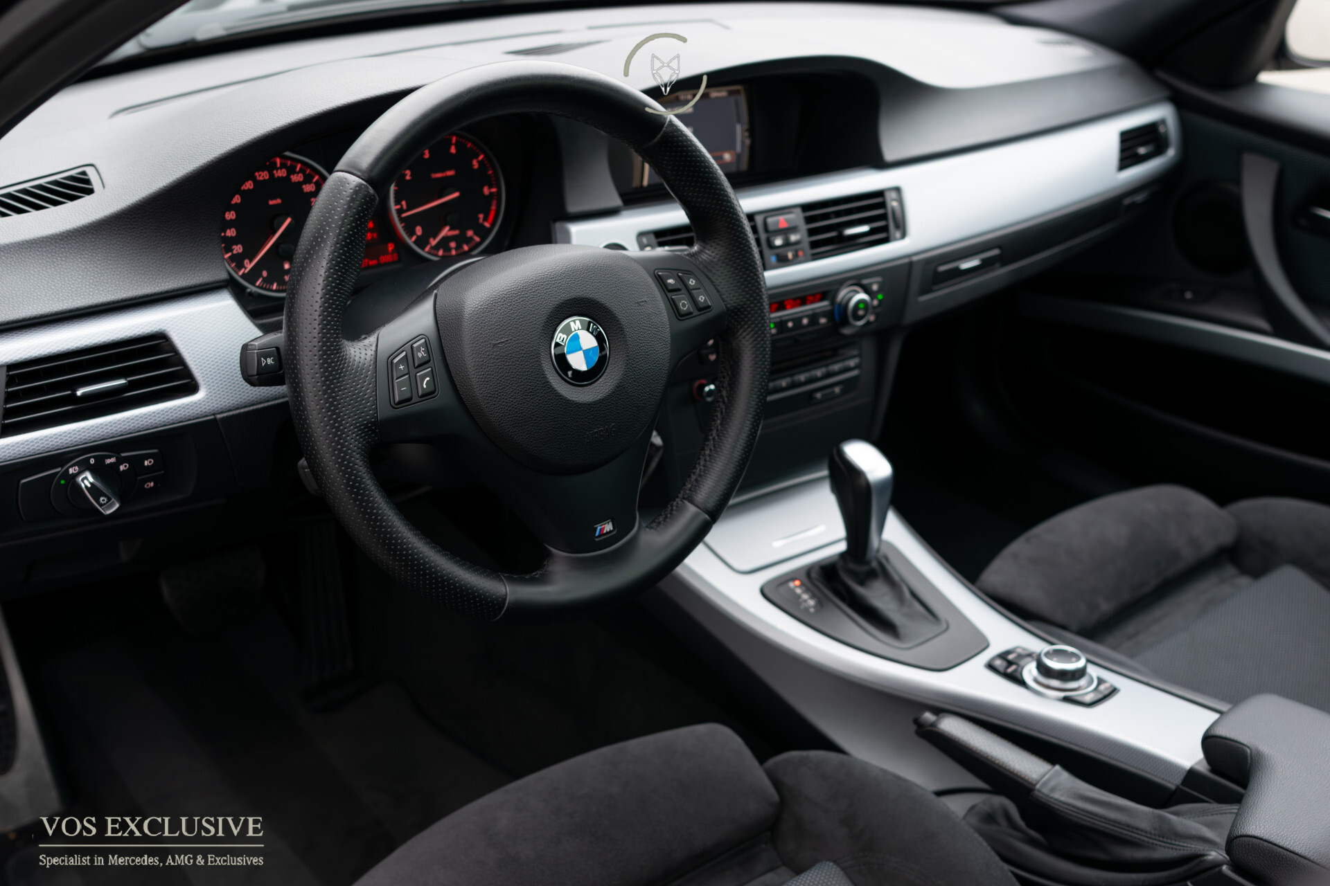 BMW 3 Serie Touring 318i M Sport Edition Pano | Shadowline | Hifi | Trekhaak | Xenon | NL auto | Aut6 Foto 14