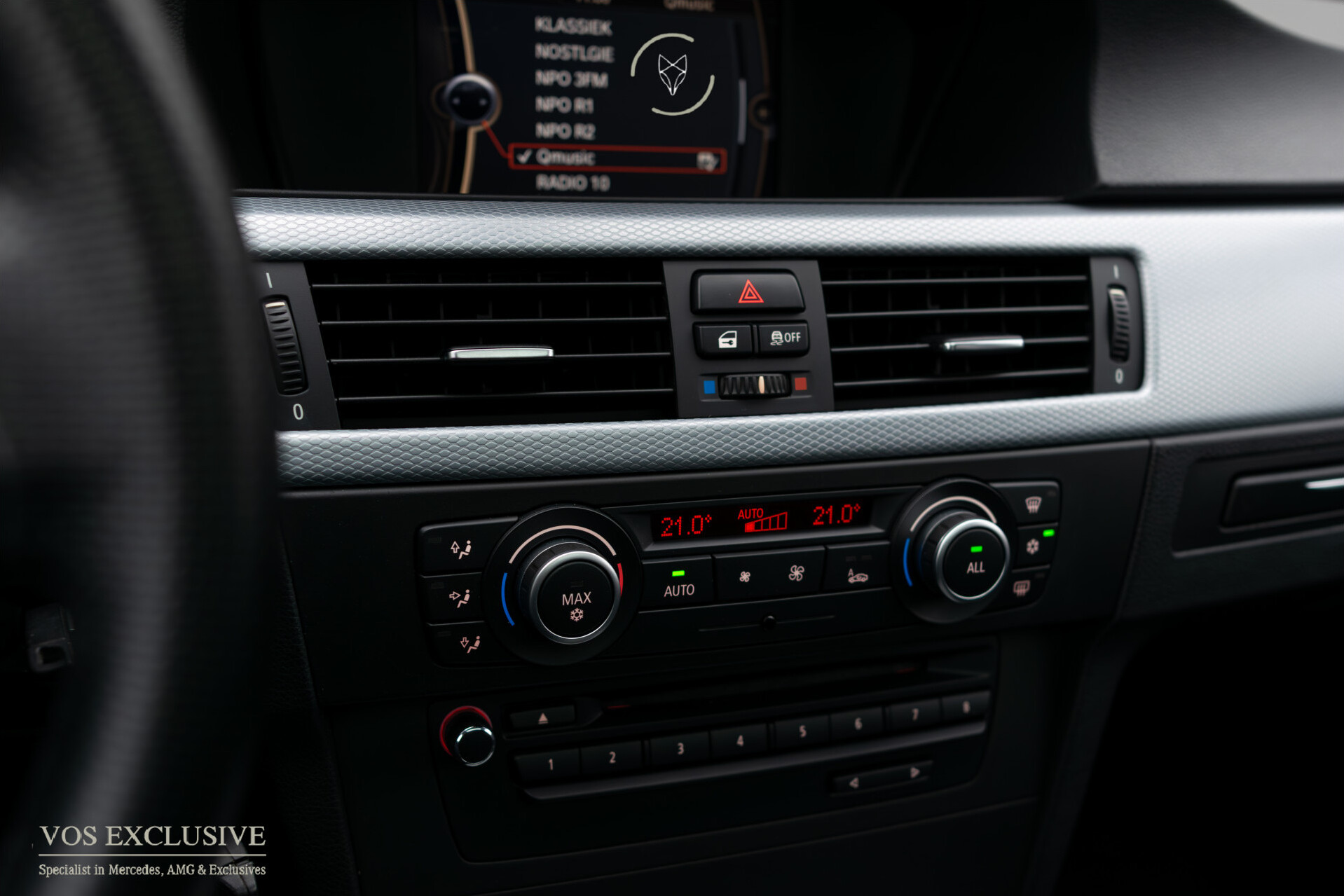 BMW 3 Serie Touring 318i M Sport Edition Pano | Shadowline | Hifi | Trekhaak | Xenon | NL auto | Aut6 Foto 20