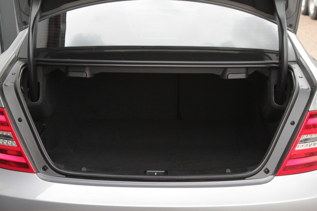 Mercedes-Benz C-Klasse 180 BE Coupe Sportpakket AMG Leer/ILS/Navi Aut7 Foto 16