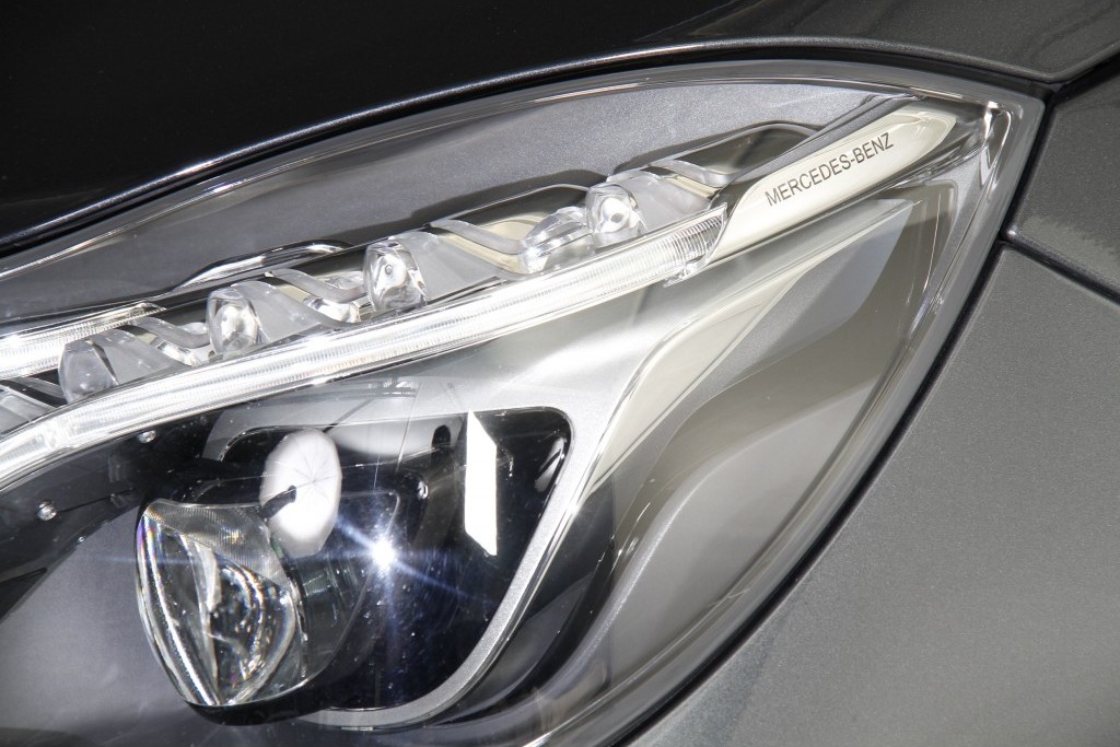 Mercedes-Benz E-Klasse Estate 220 Cdi Estate Avantgarde Dak/Wegkl-trhk/ILS Aut7 Foto 19