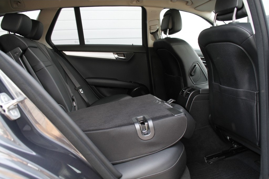 Mercedes-Benz C-Klasse Estate 220 Cdi Estate Avantgarde COM/DVD Aut5 Foto 5