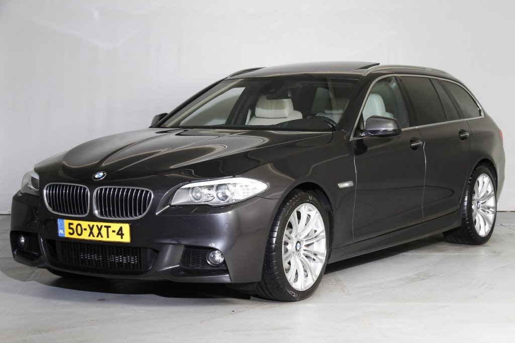 BMW 5 Serie 530D High Executive M Panorama 19" Aut8 Foto 1