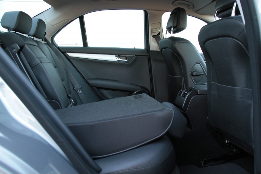 Mercedes-Benz C-Klasse 350 Cdi BE Avantgarde Sport/Leer/Navi/Xenon/Pts Aut7 Foto 5