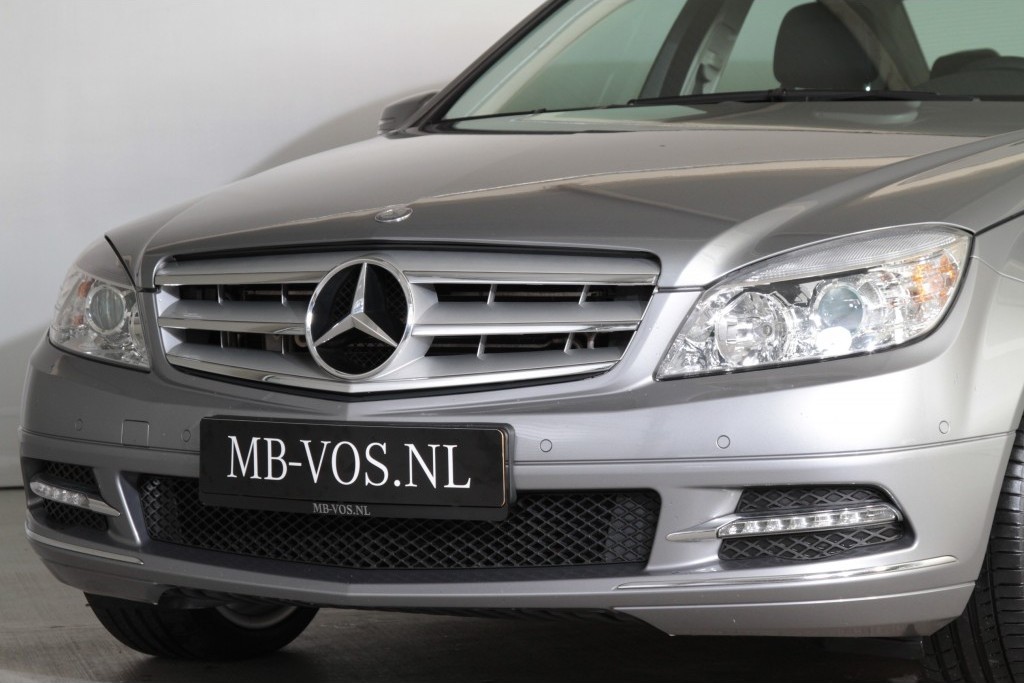 Mercedes-Benz C-Klasse 350 Cdi BE Avantgarde Sport/Leer/Navi/Xenon/Pts Aut7 Foto 9