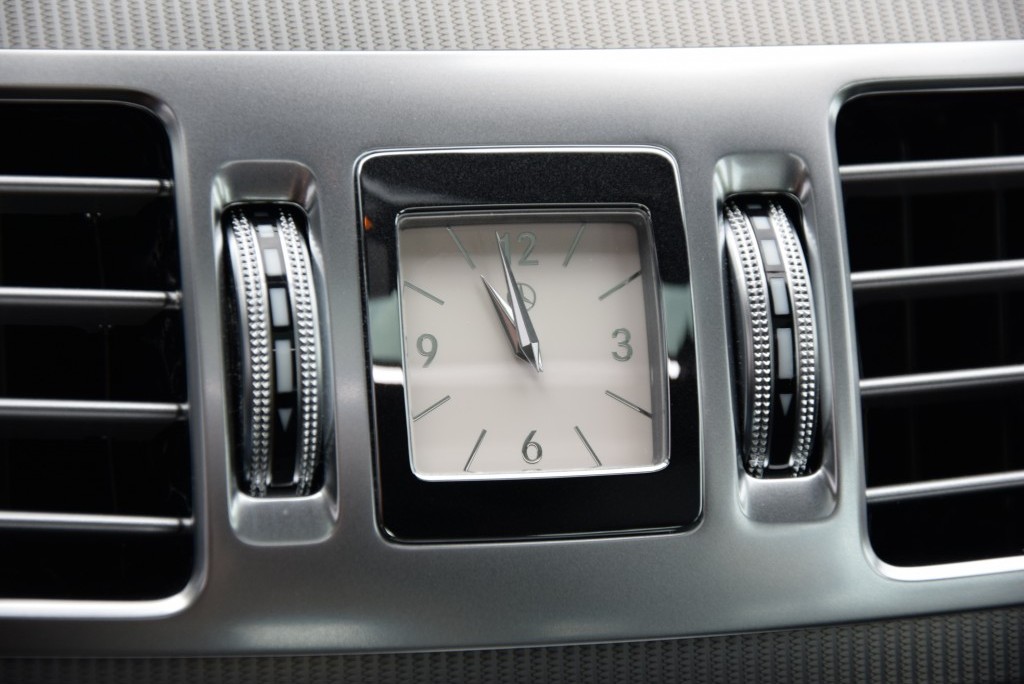 Mercedes-Benz E-Klasse Estate 200 Estate Avantgarde Schuifdak/Navi/ILS Aut7 Foto 14