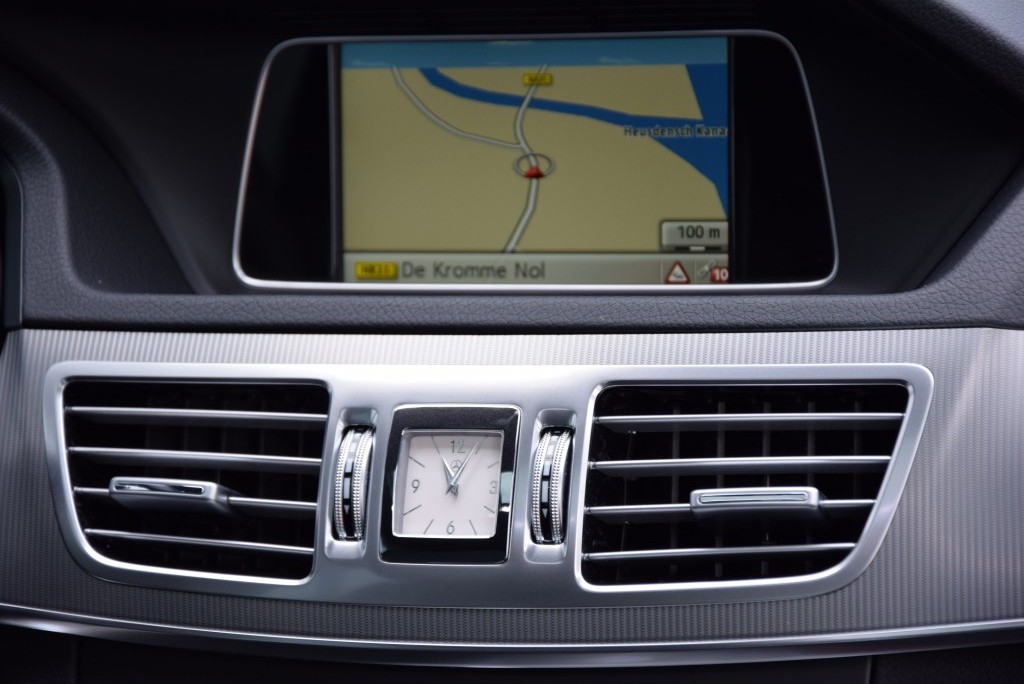 Mercedes-Benz E-Klasse Estate 200 Estate Avantgarde Schuifdak/Navi/ILS Aut7 Foto 9