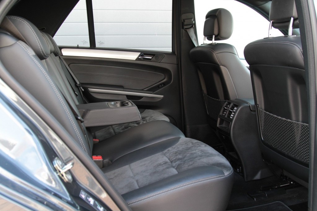 Mercedes-Benz M-Klasse 350 CDI 4-M Prestige Sport AMG Aut7 Foto 4