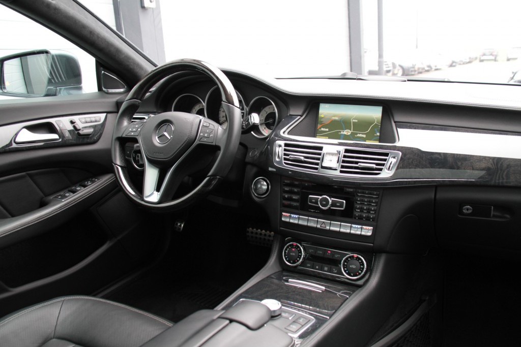 Mercedes-Benz CLS-Klasse 350 Cdi BE AMG Exclusive/Airmatic/Keyless/19" Aut7 Foto 6